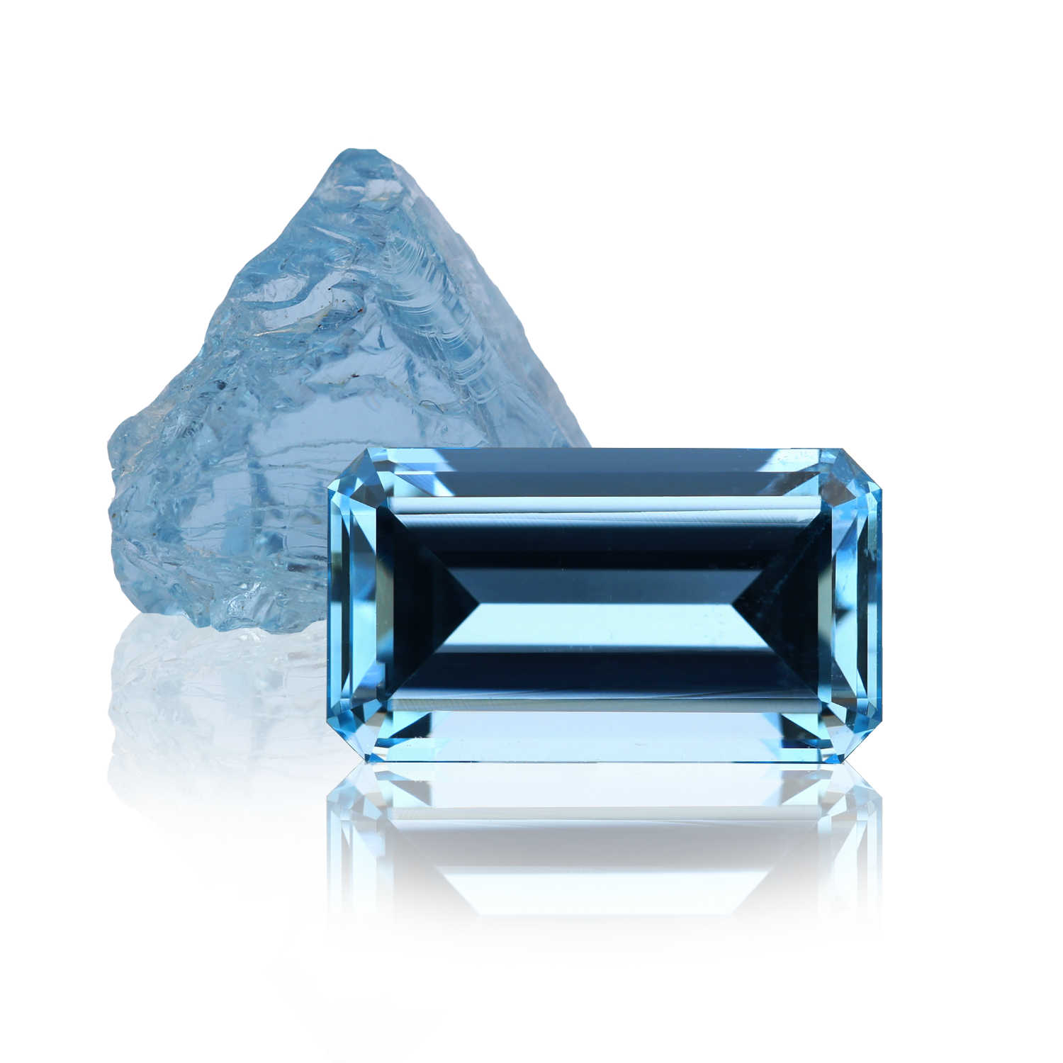 Santa Maria Aquamarine precision emerald cut close up