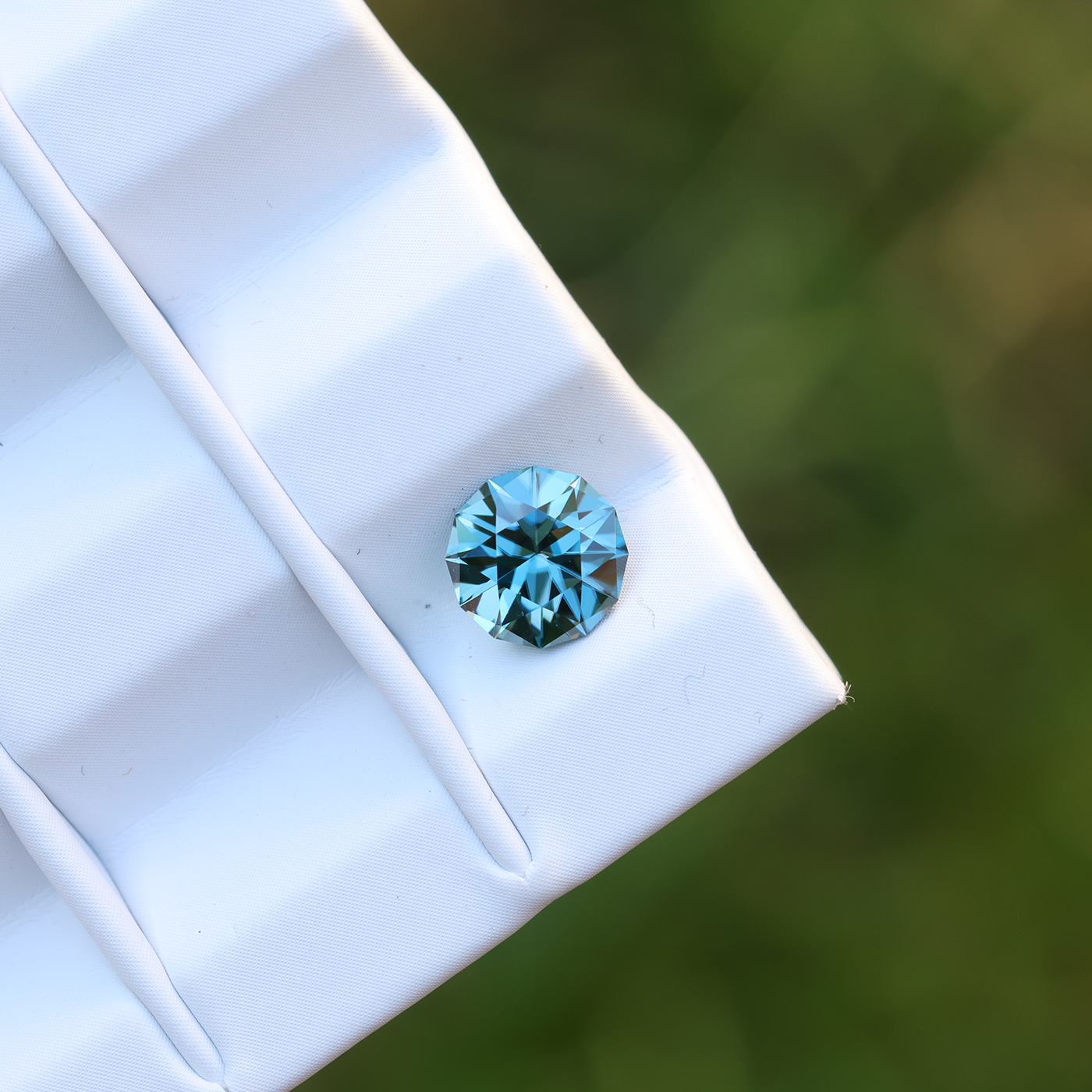Zirkon 1.84 ct