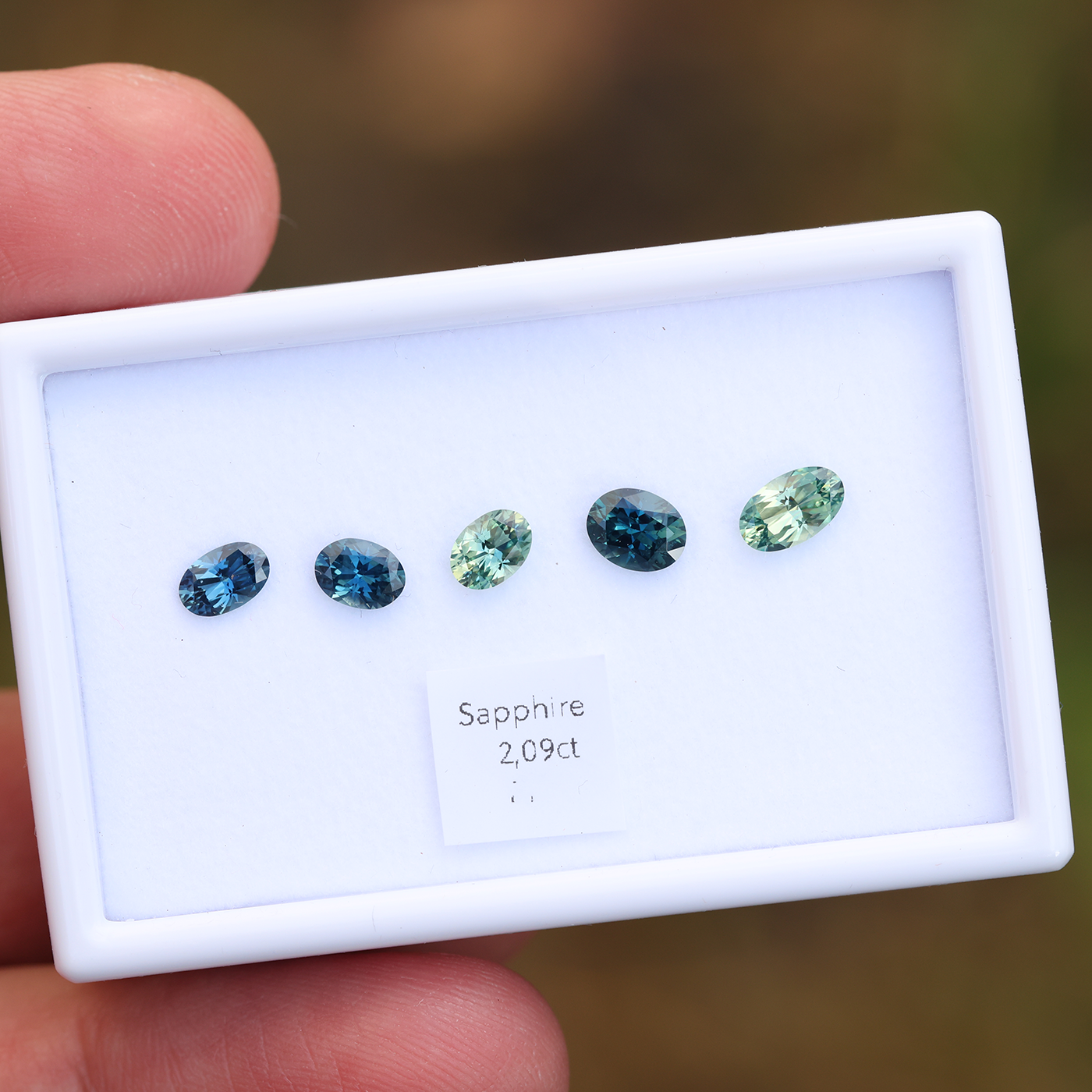 Sapphire Set 2.09 ct