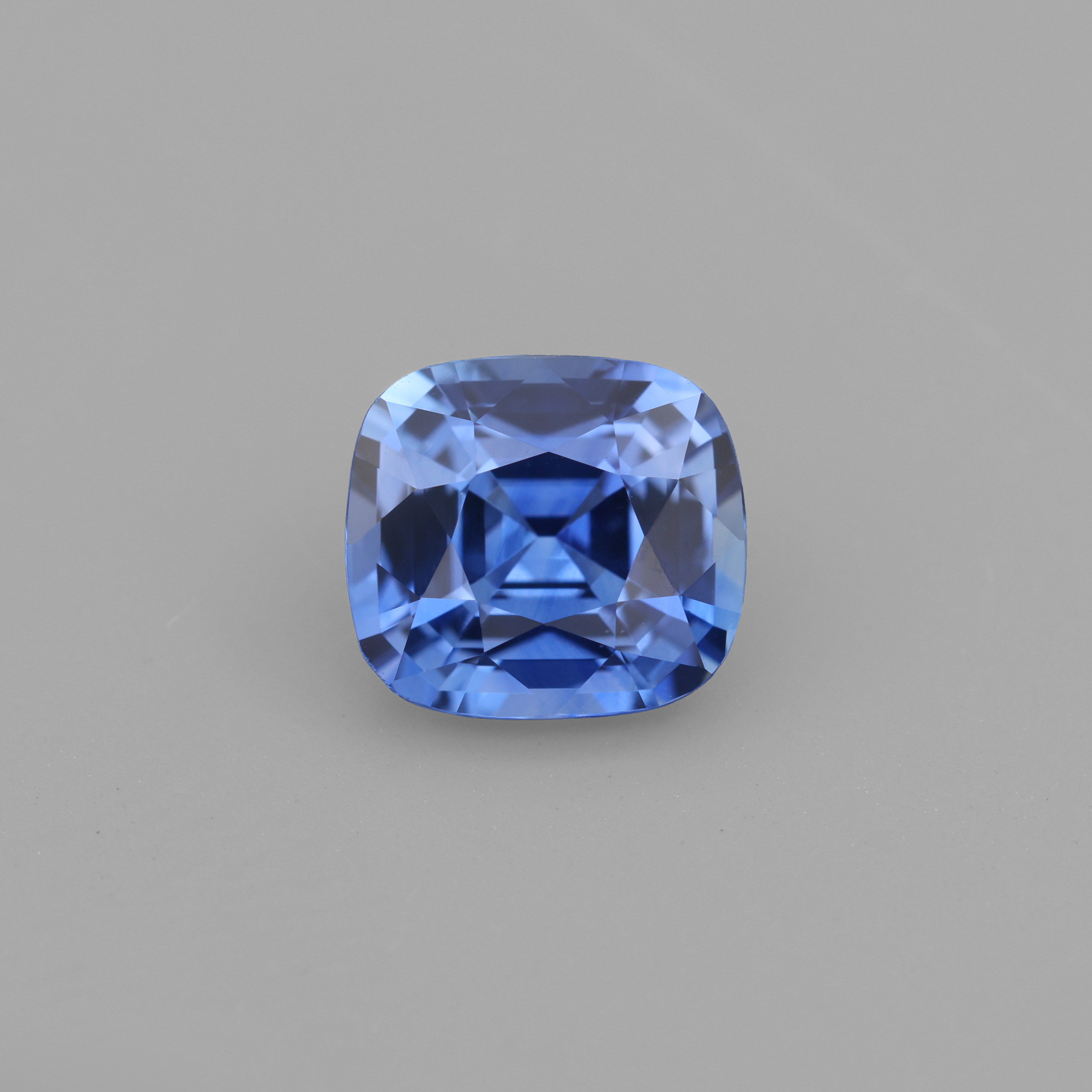 Saphir 2.03 ct