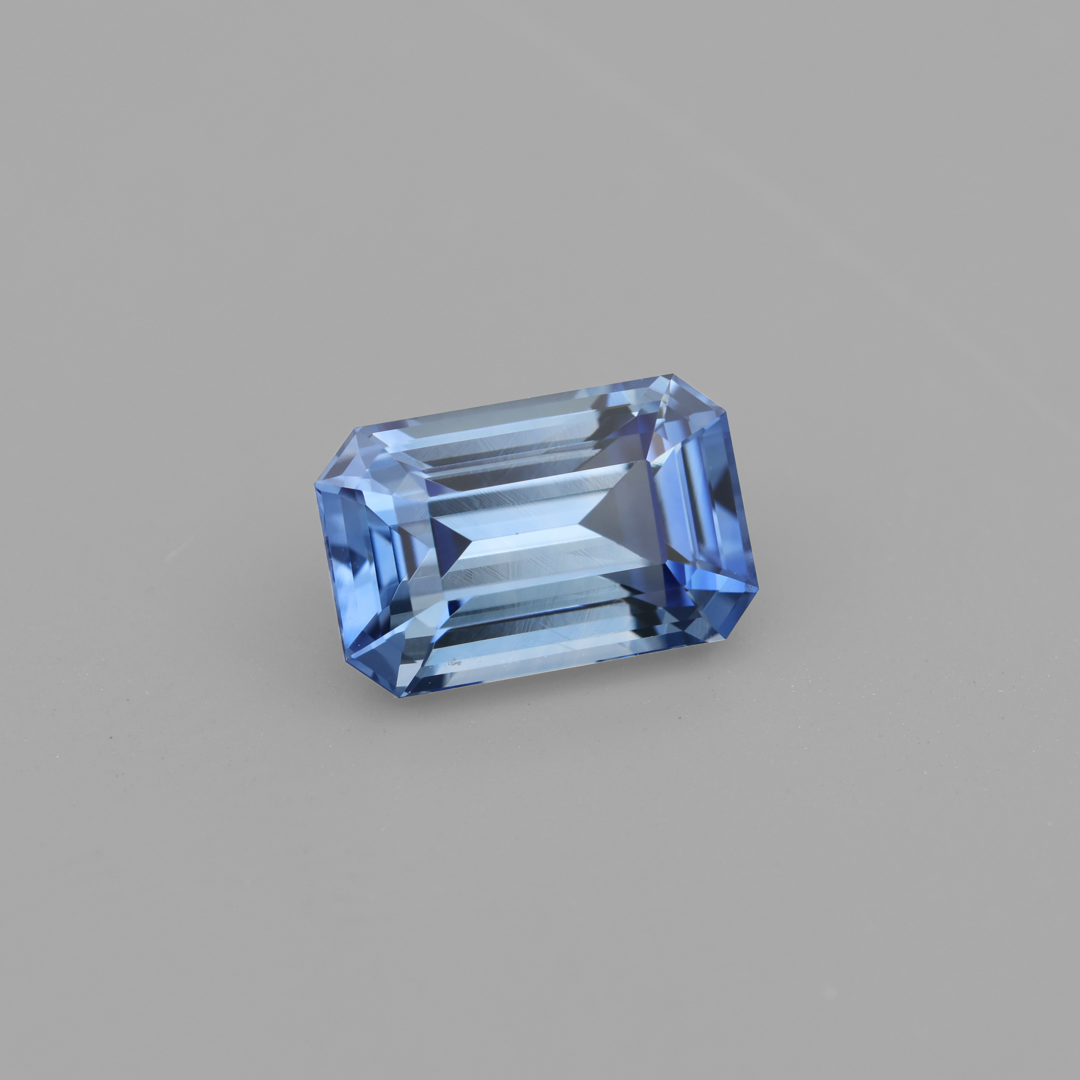Saphir 2.13 ct