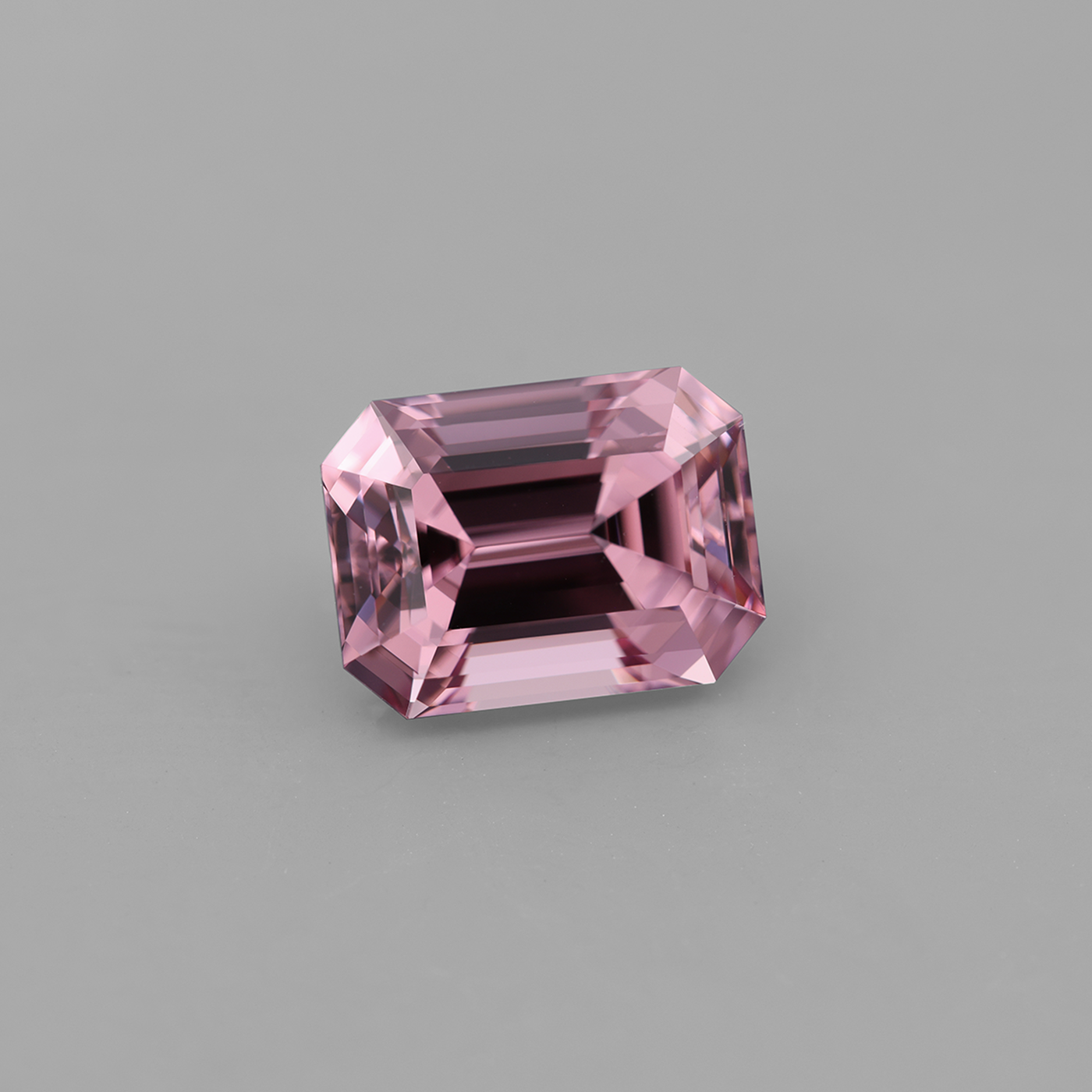 Spinel 3.22 ct