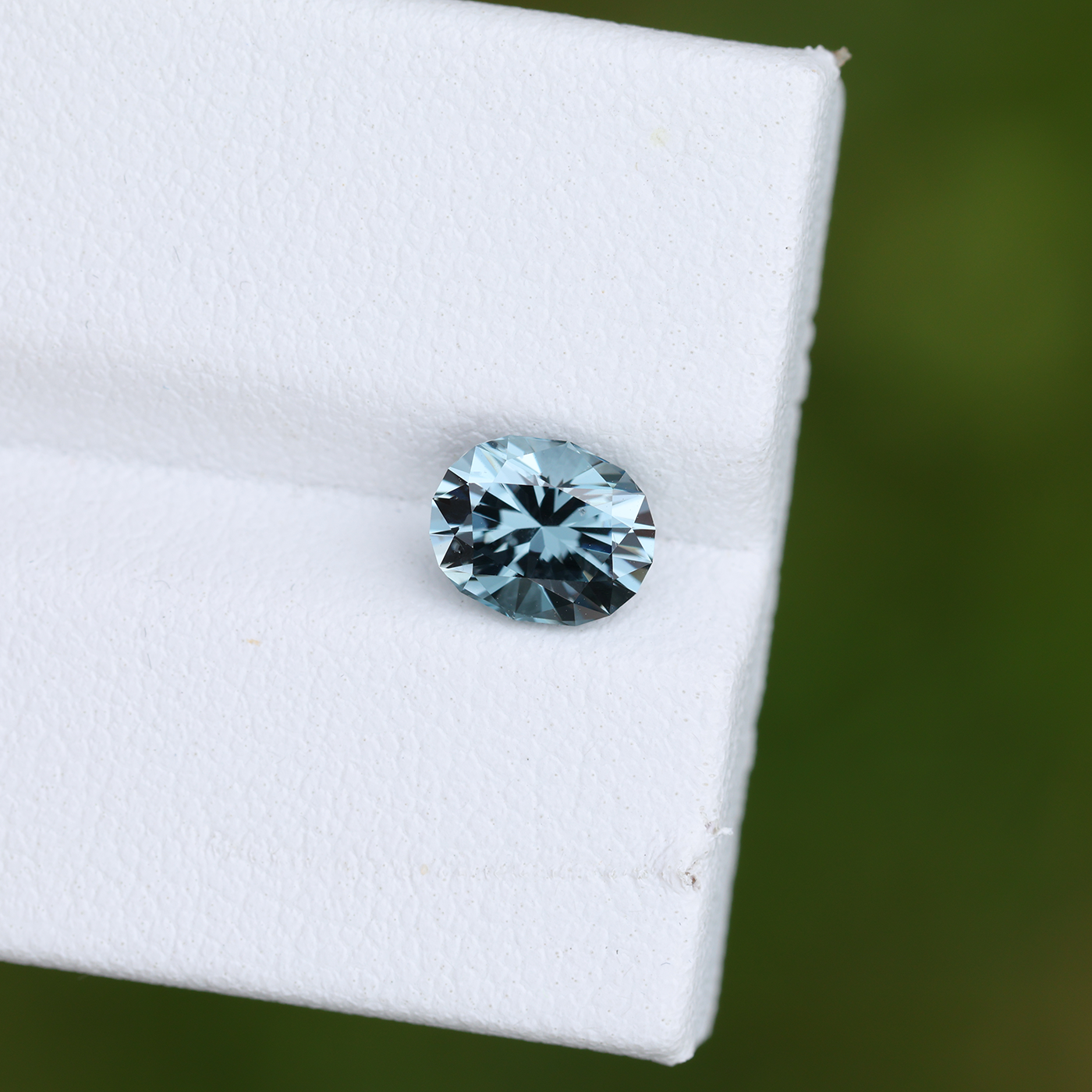 Spinel 1.27 ct