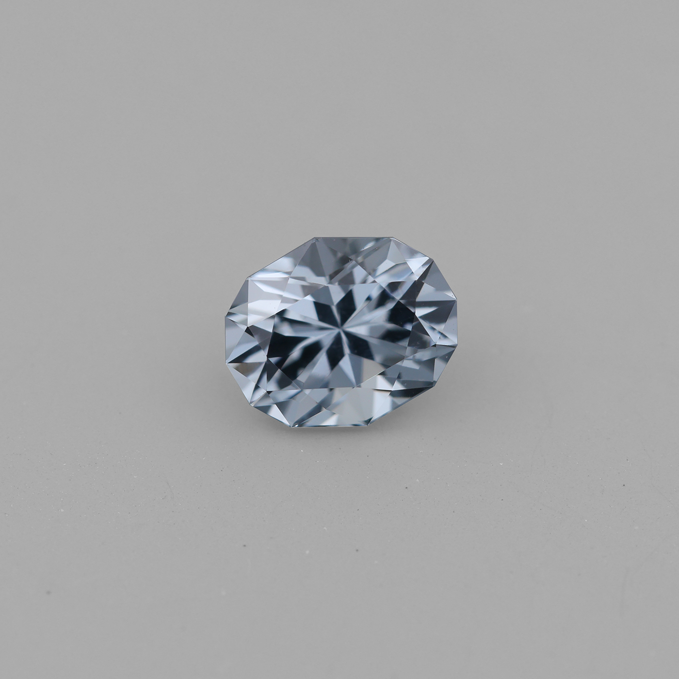 Spinel 0.84 ct