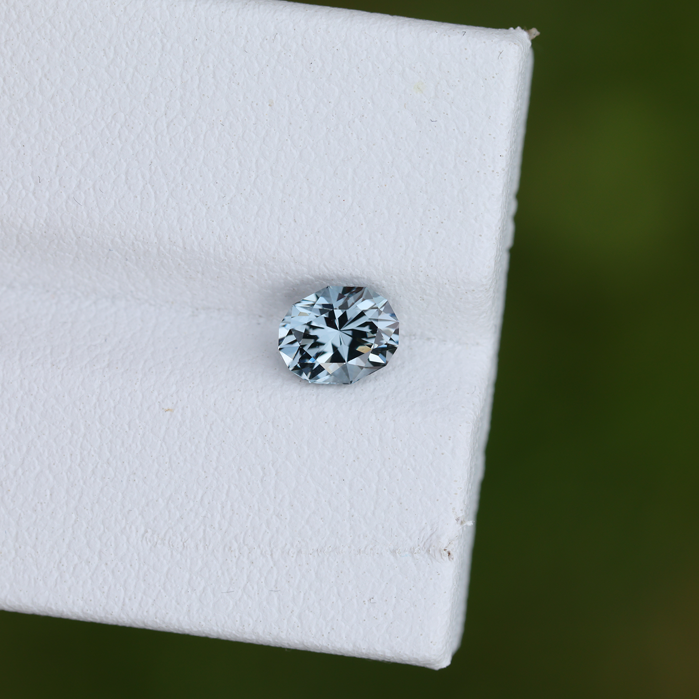 Spinel 0.84 ct