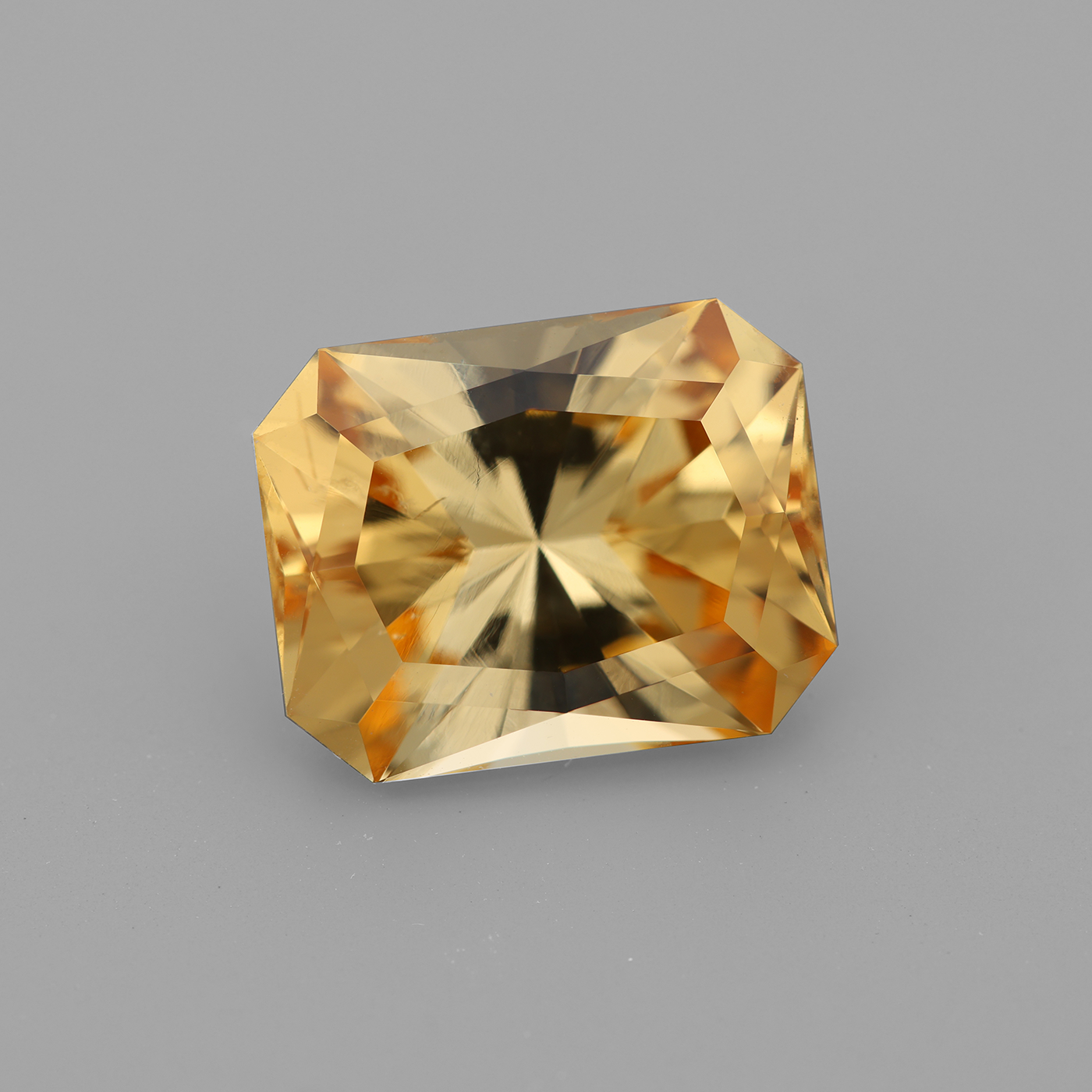 Imperialer Topas 6.93 ct