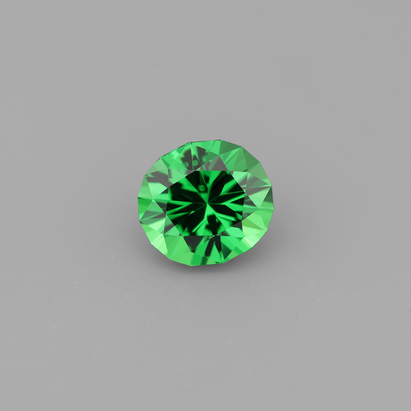 Tsavorite 0.83 ct