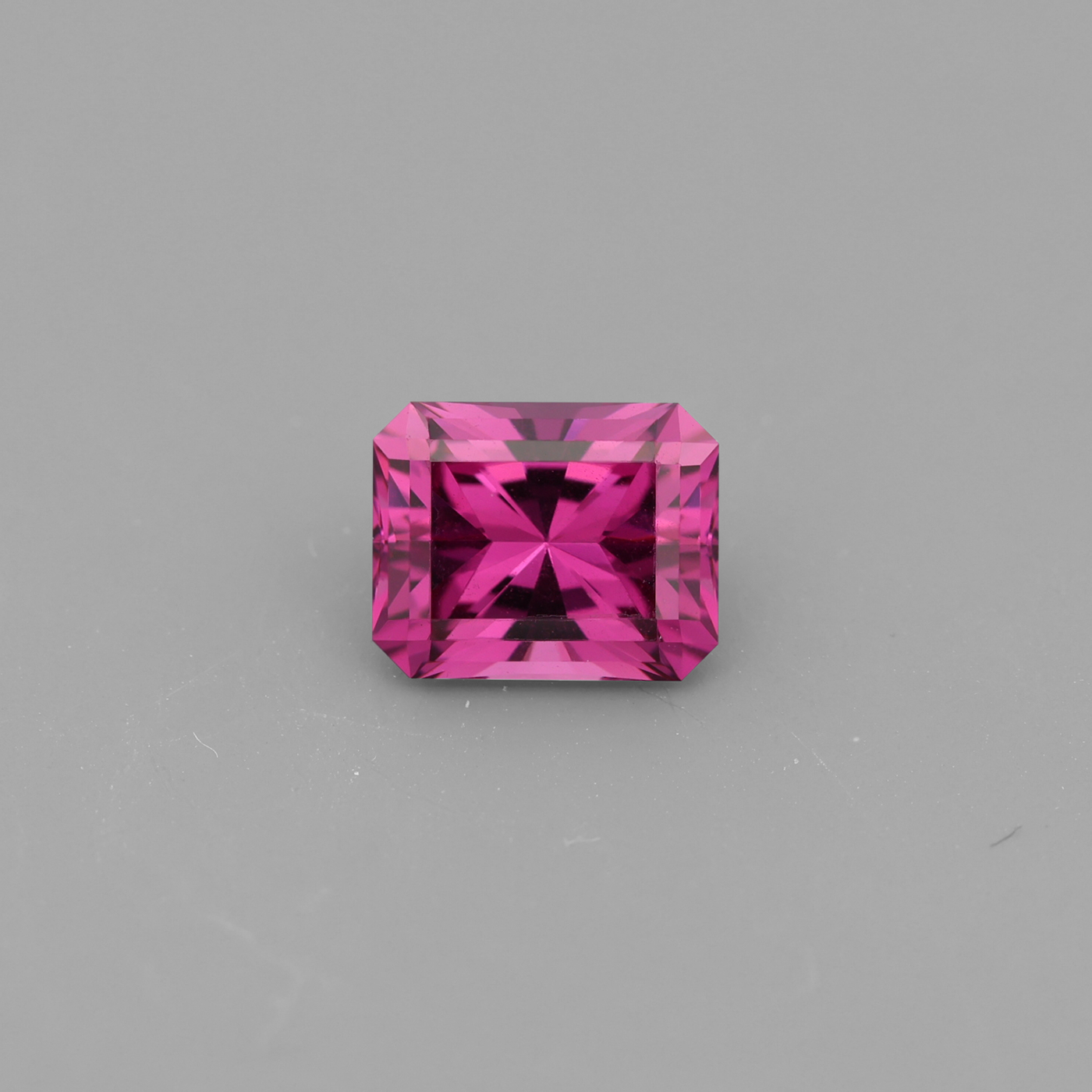 Pink Garnet 1.01 ct
