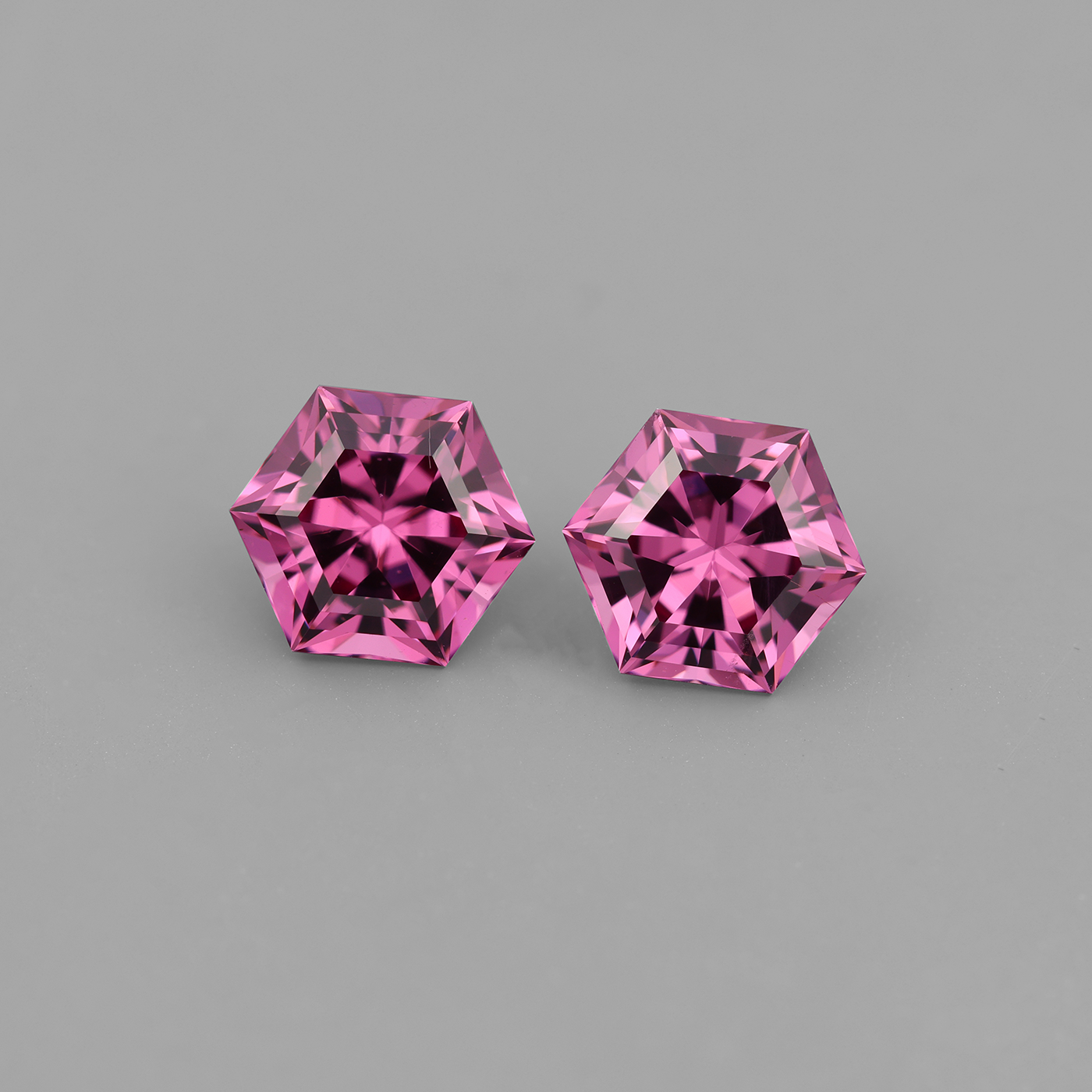 Tanga Granat Paar 2.50 ct
