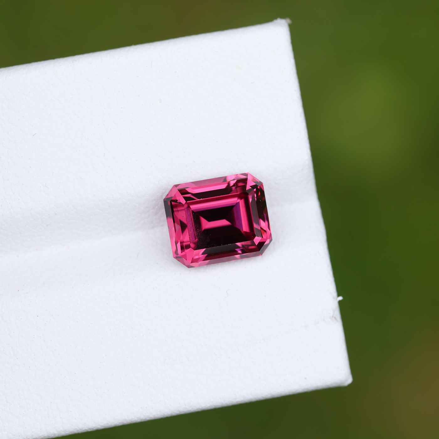 Rhodolite 3.90 ct