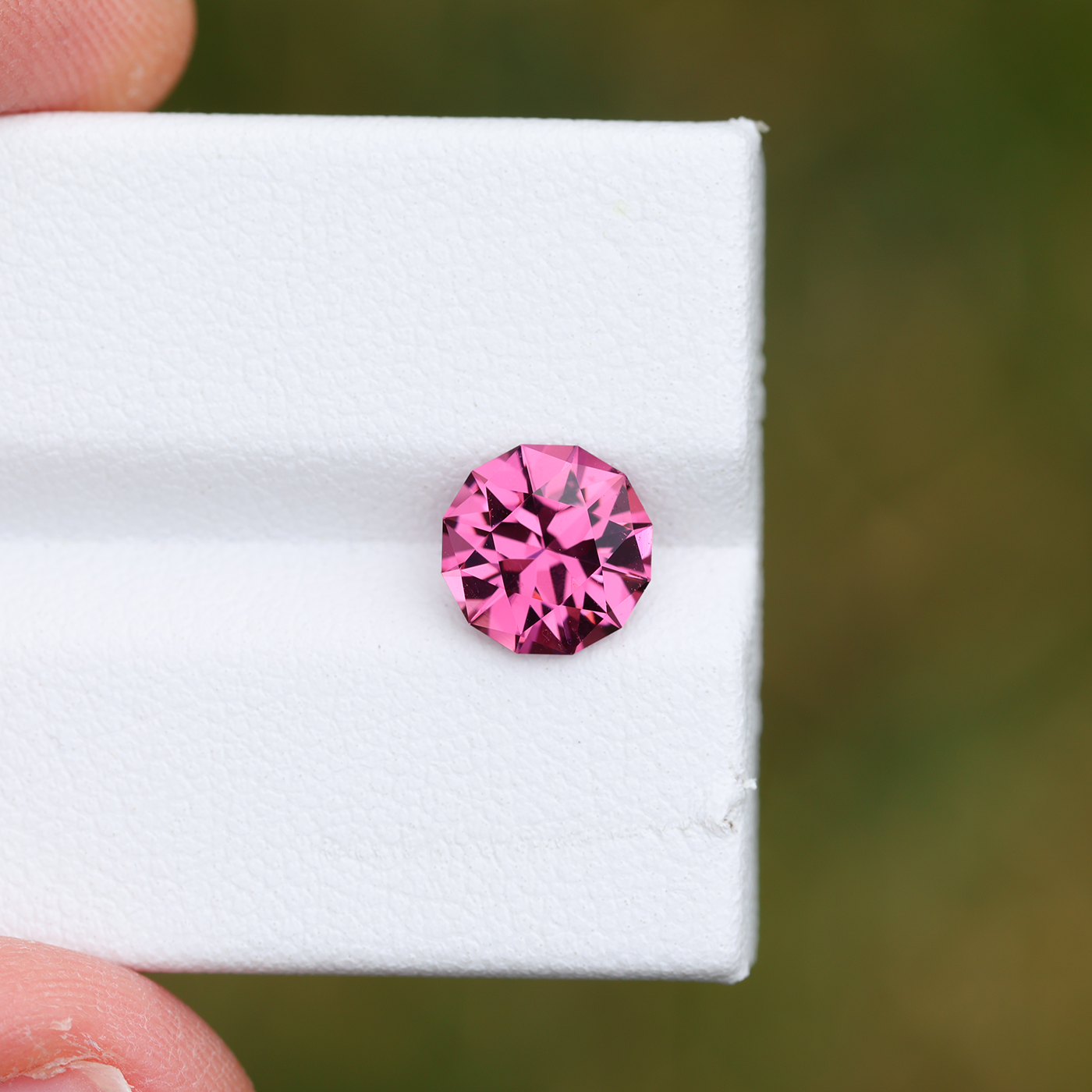 Rhodolith 2.28 ct