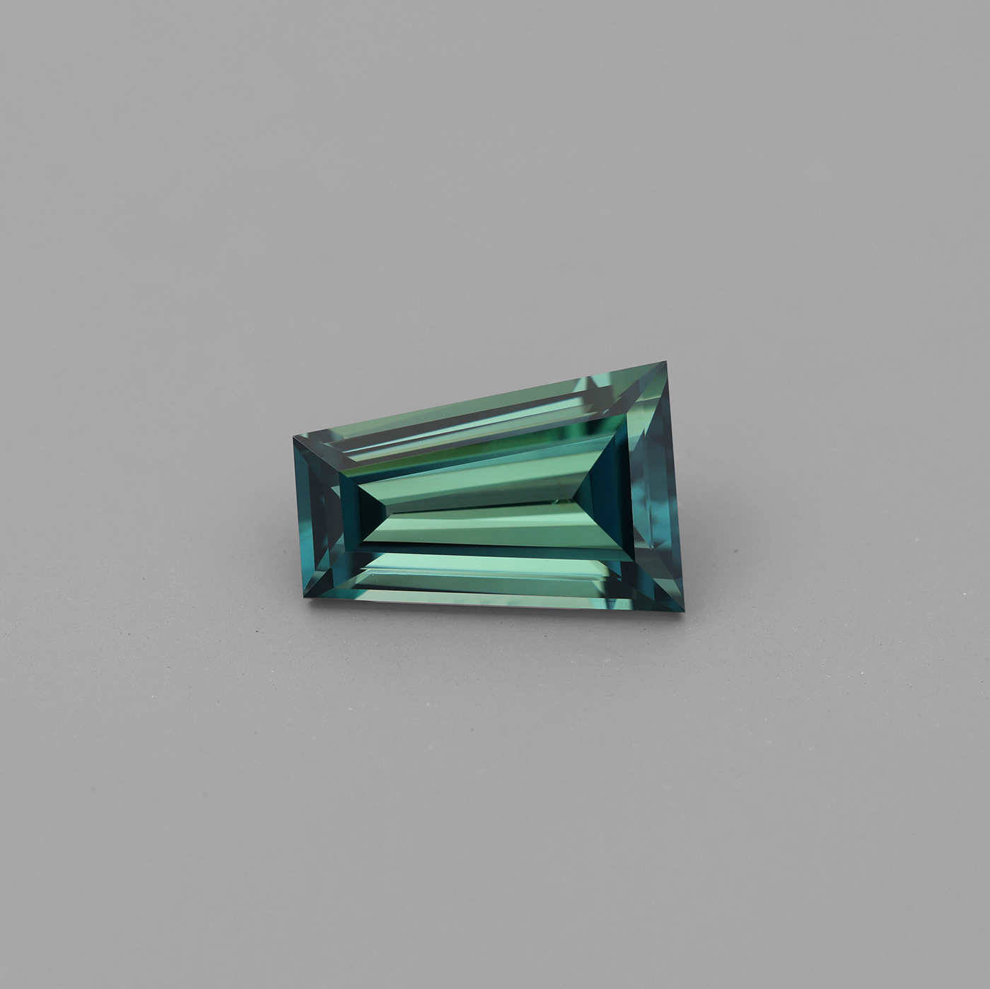 Sapphire 2.48 ct
