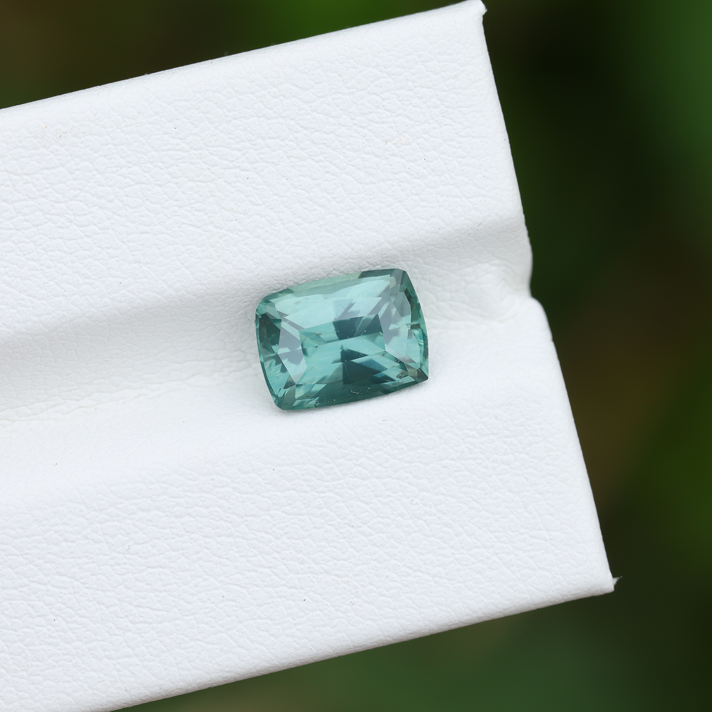 Sapphire 2.57 ct