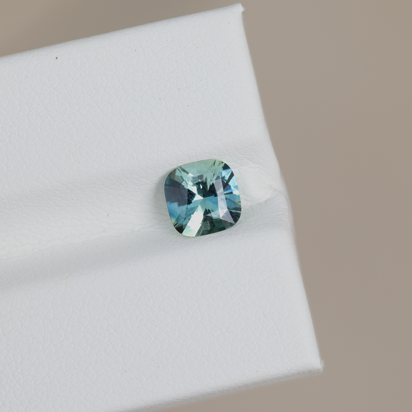 Sapphire 1.04 ct