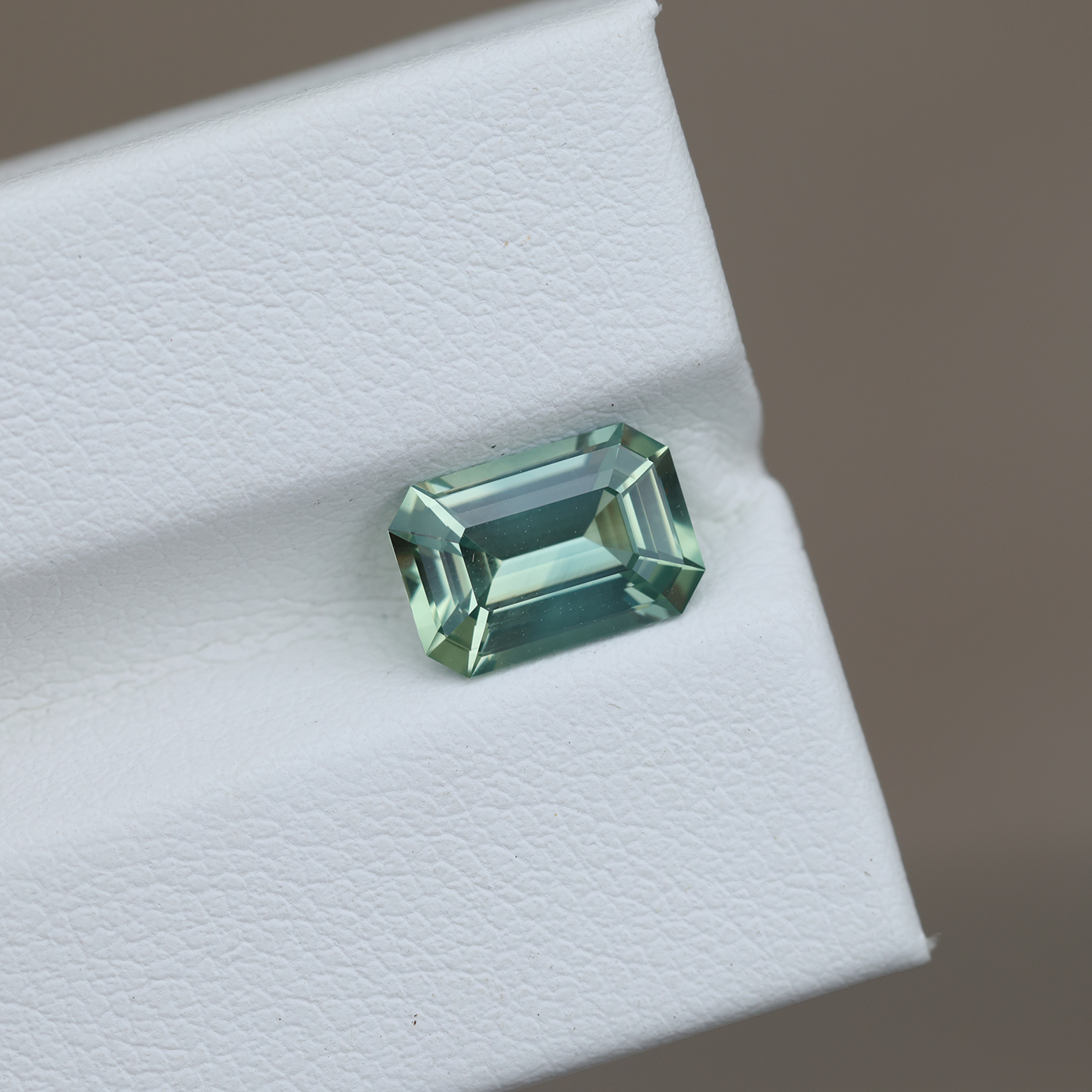 Sapphire 2.28 ct
