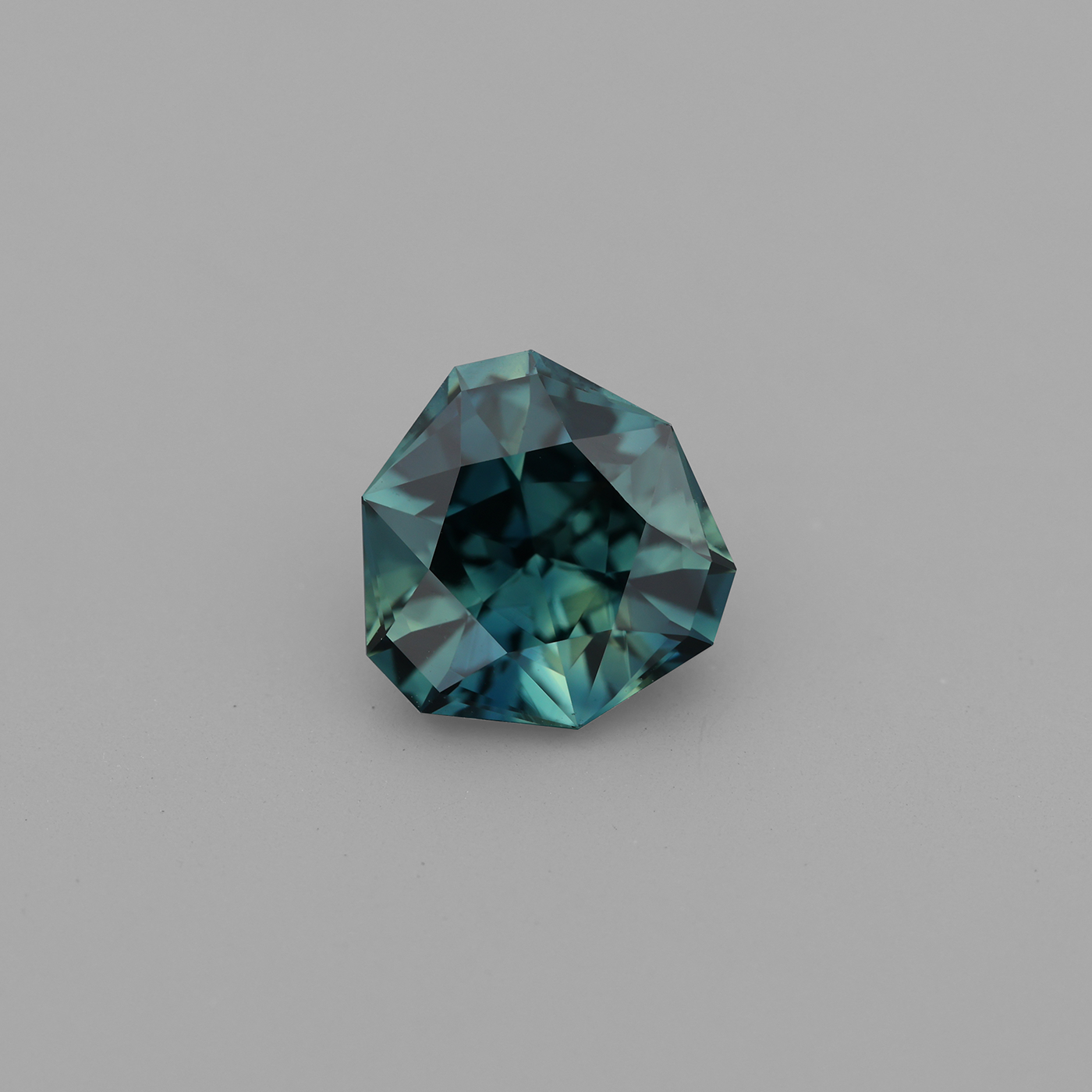 Sapphire 2.10 ct