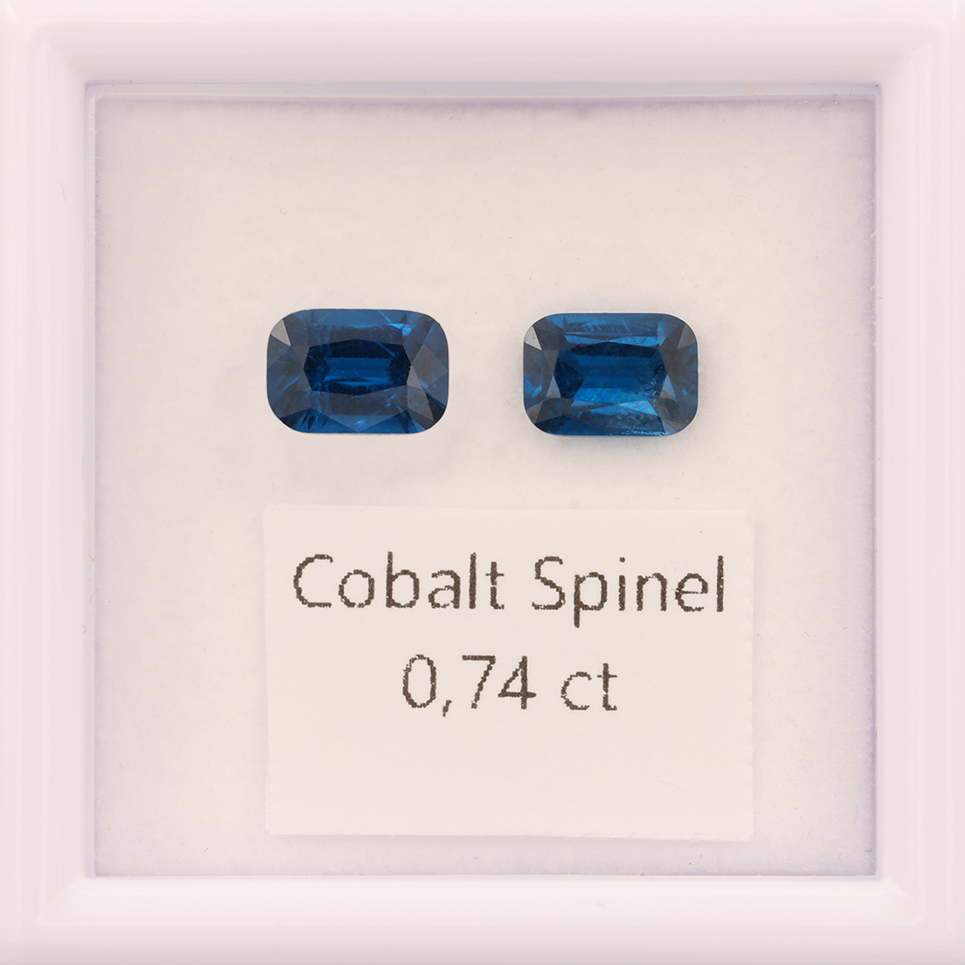 Kobalt Spinell Paar 0.74 ct