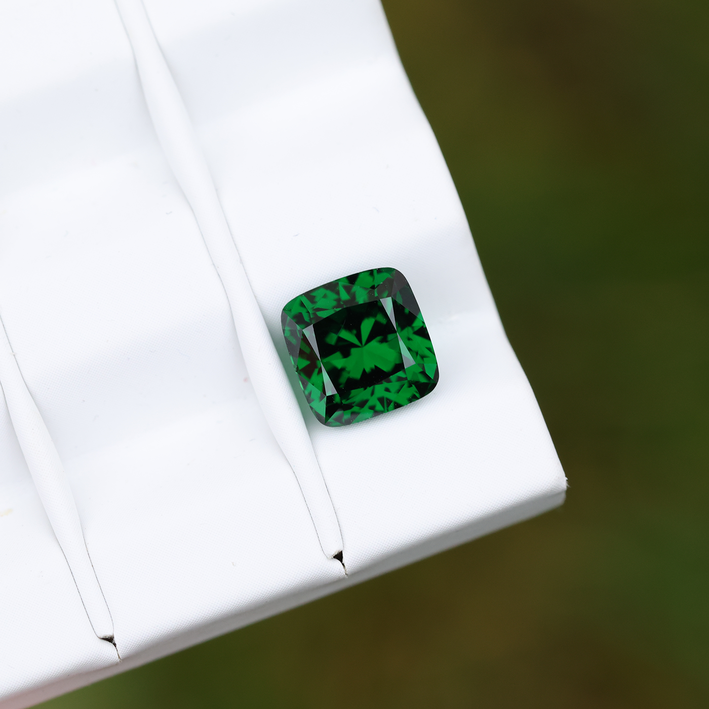 Tsavorite 3.65 ct