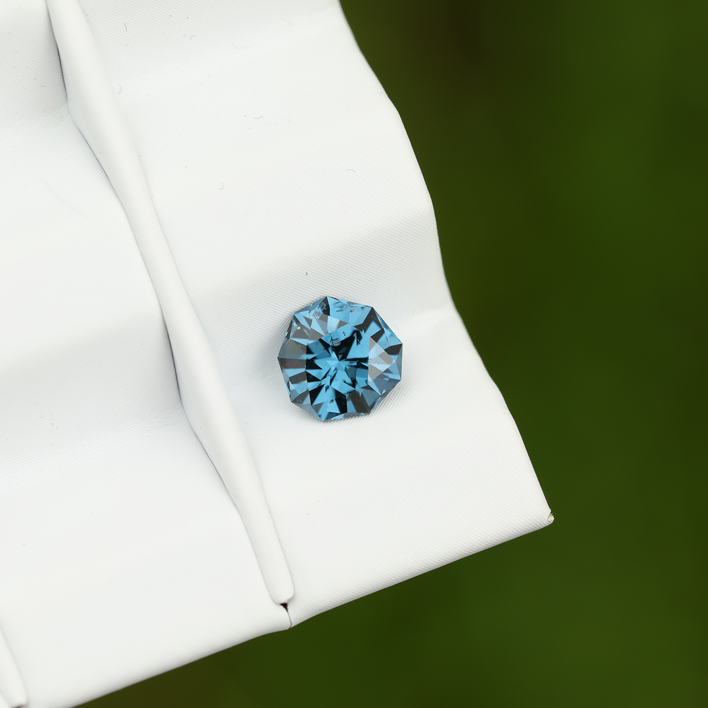 Spinel 0.93 ct