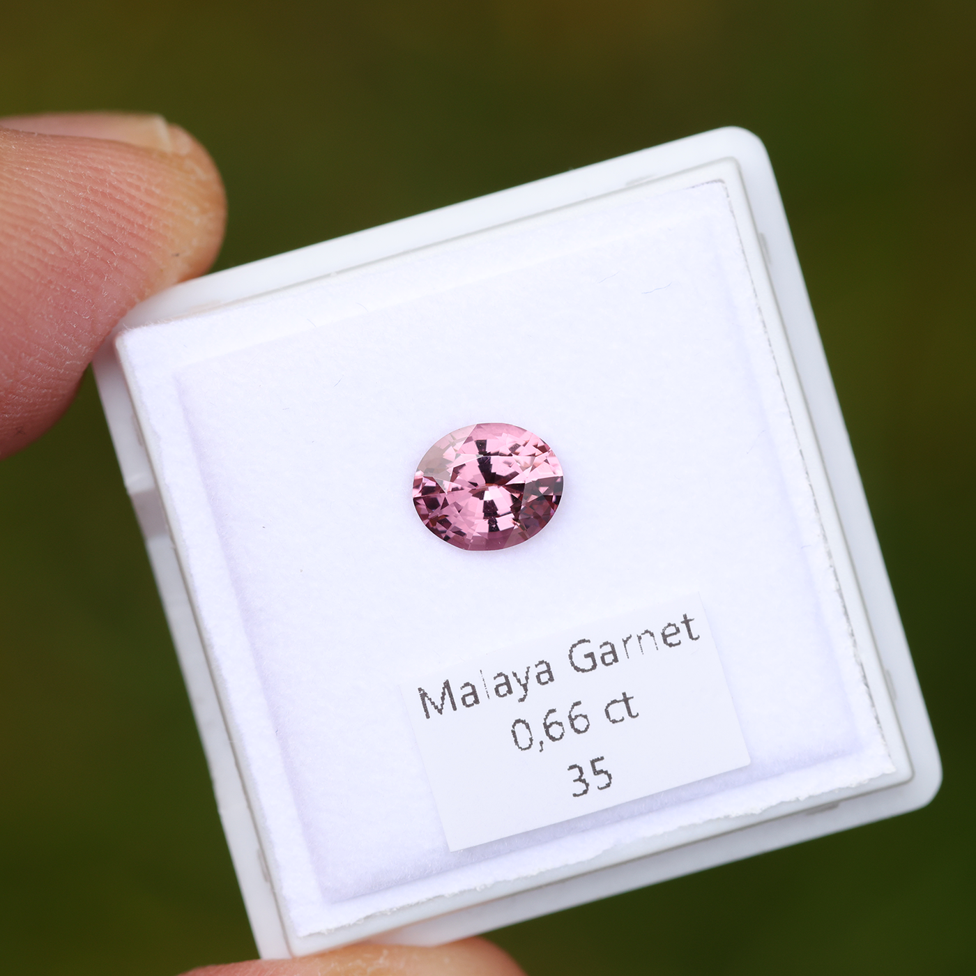 Malaya Garnet 0.66 ct