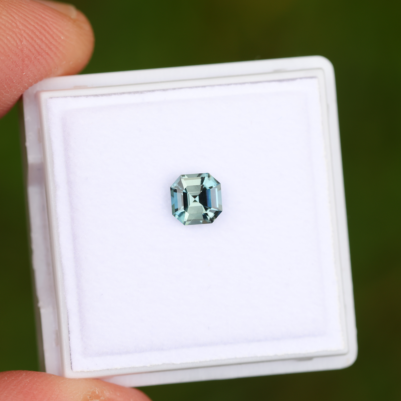 Sapphire 0.49 ct