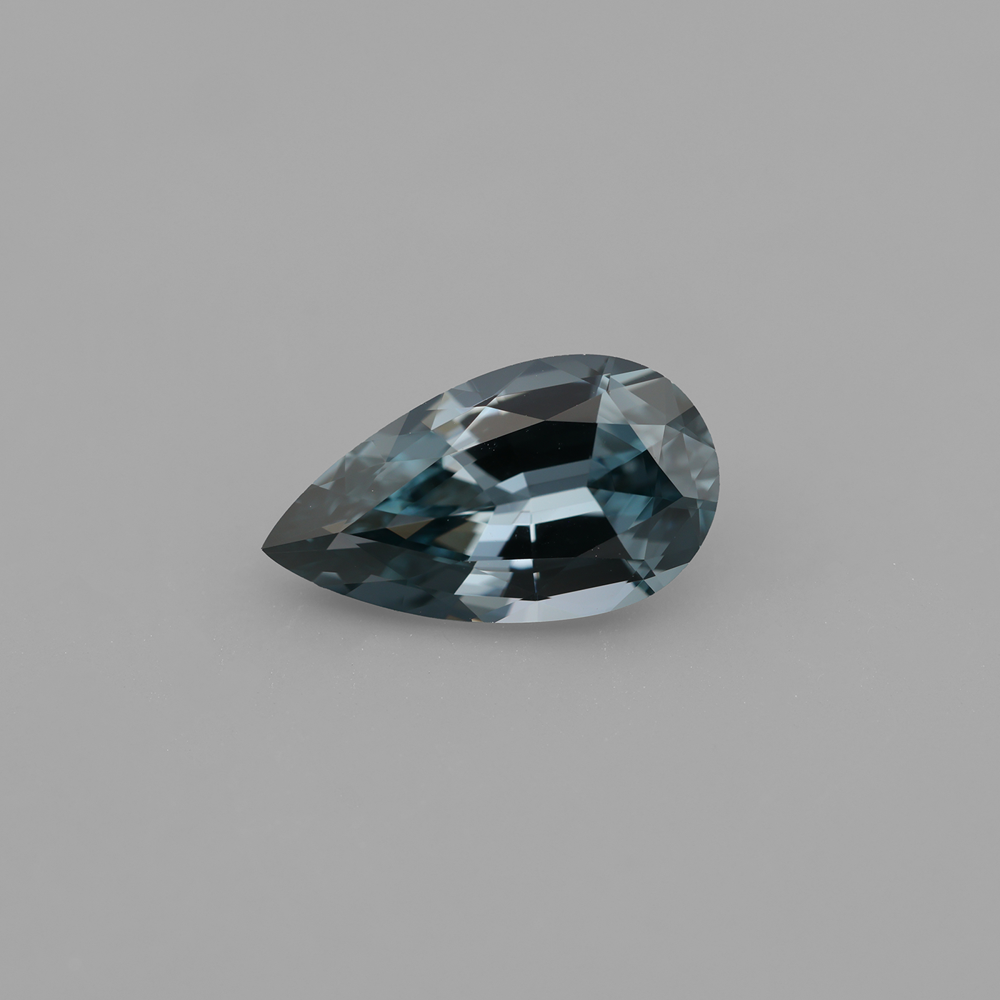 Spinel 1.69 ct