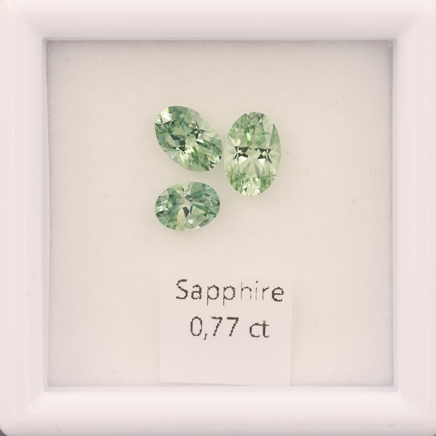 Sapphire Set 0.77 ct