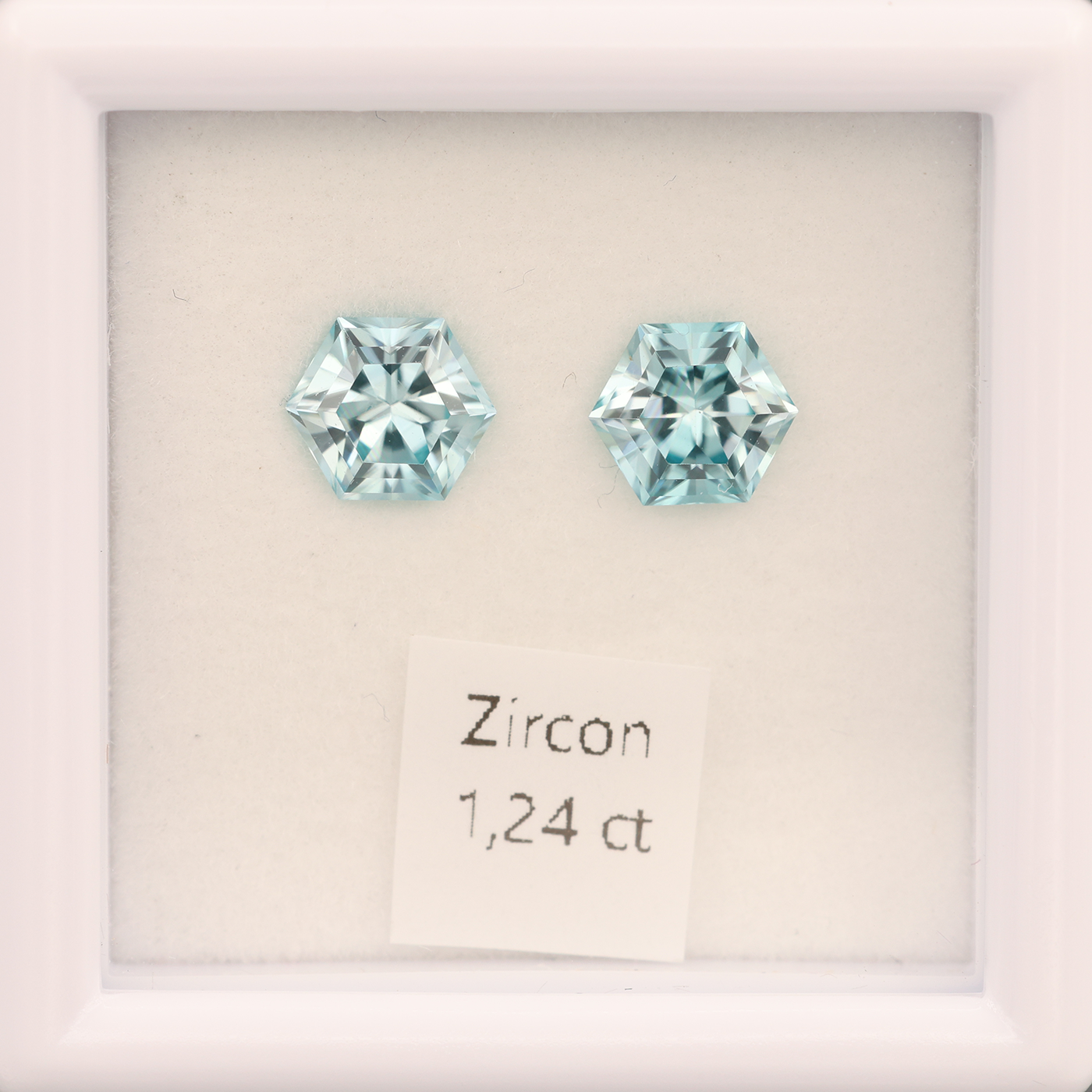Zircon Pair 1.24 ct