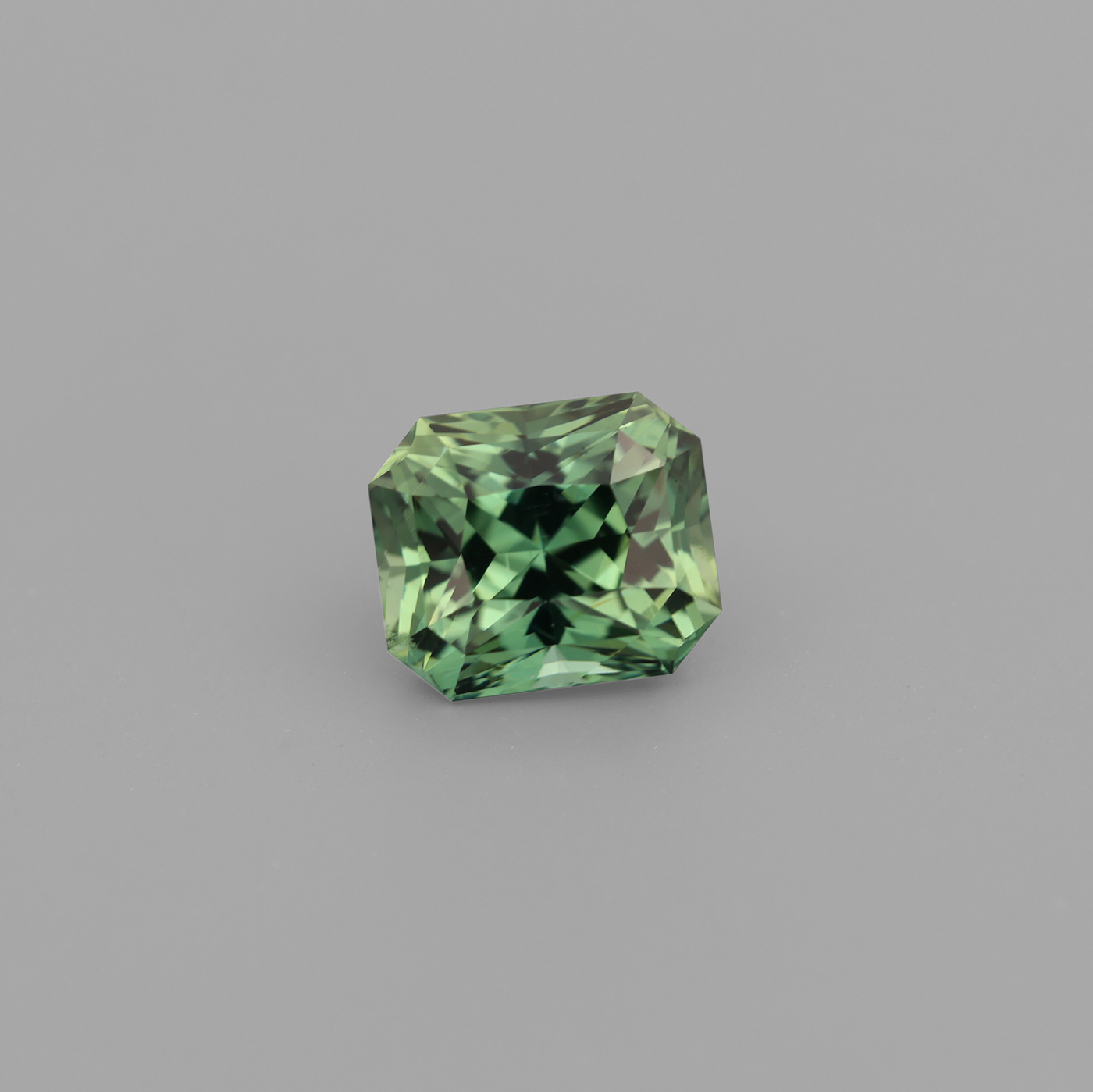 Sapphire 2.02 ct