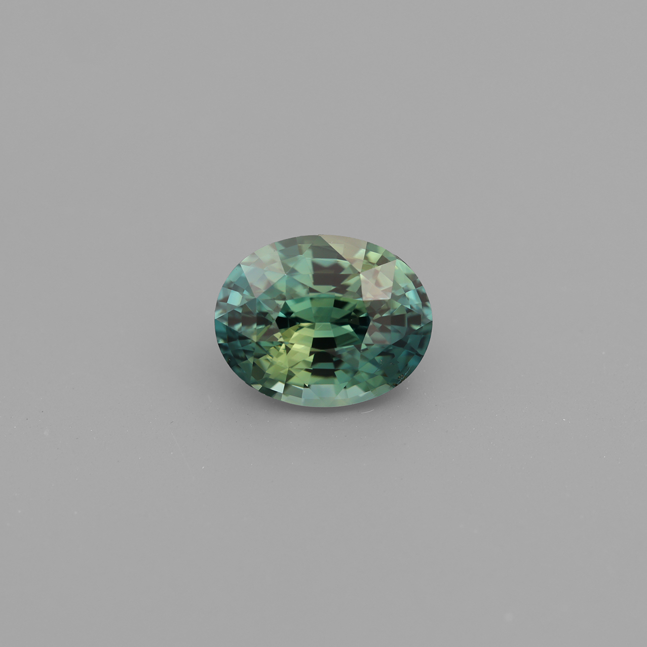 Sapphire 2.07 ct