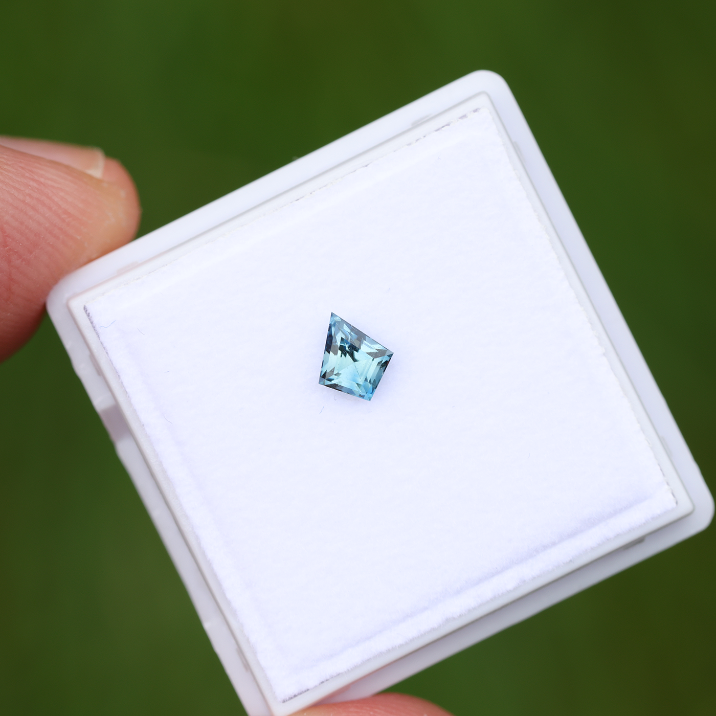 Sapphire 0.32 ct