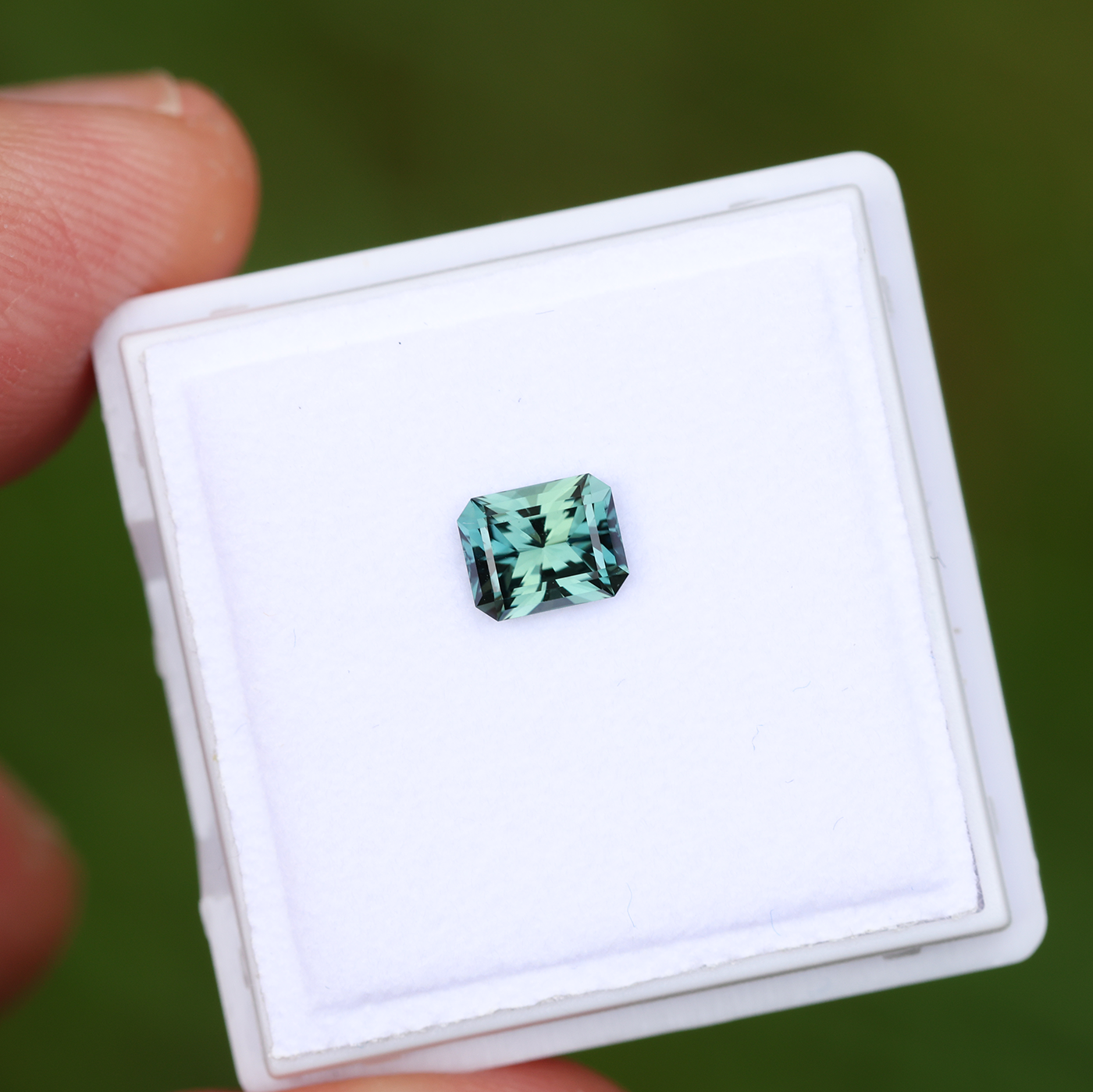 Sapphire 0.70 ct