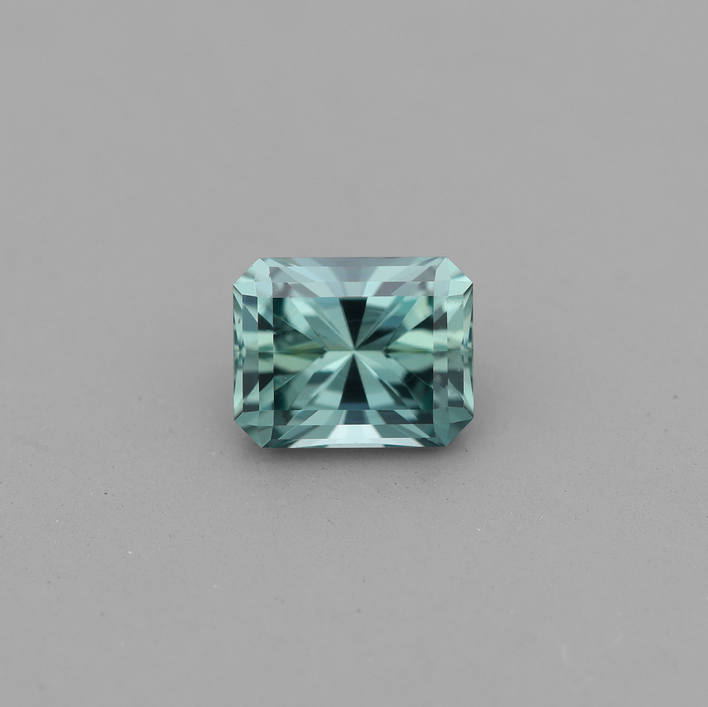 Sapphire 0.74 ct