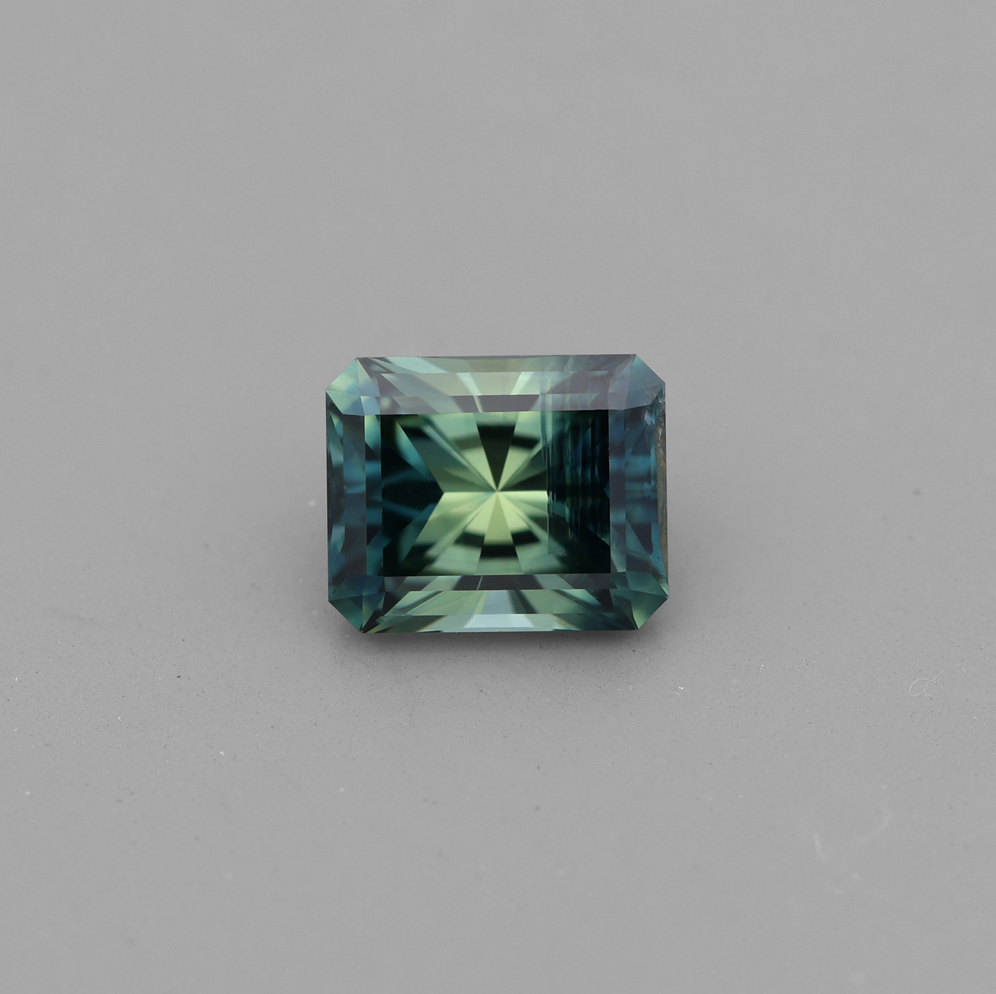 Sapphire 0.92 ct