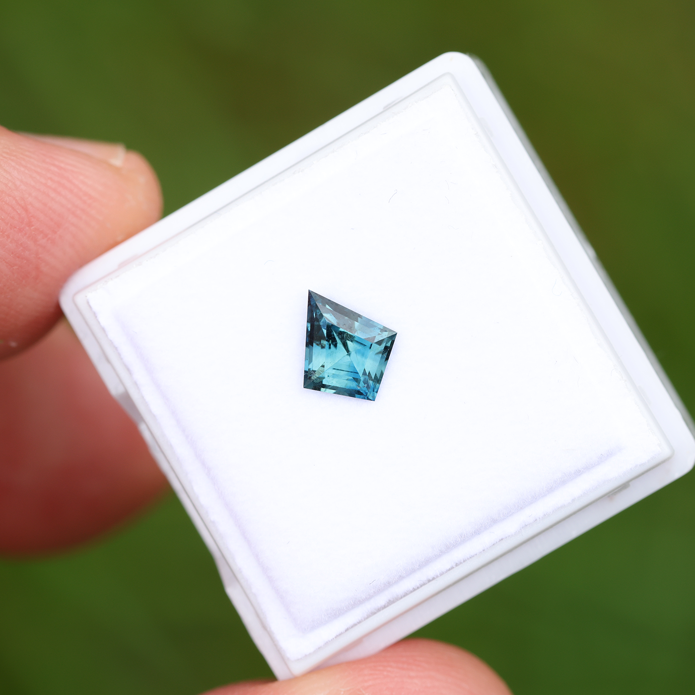 Sapphire 0.72 ct