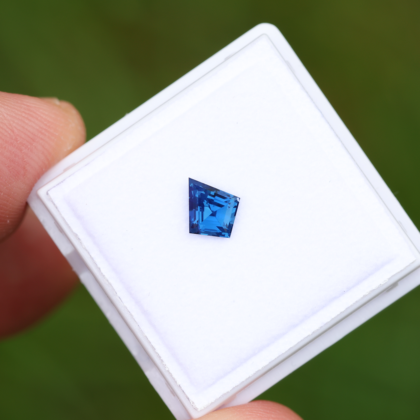 Sapphire 0.57 ct
