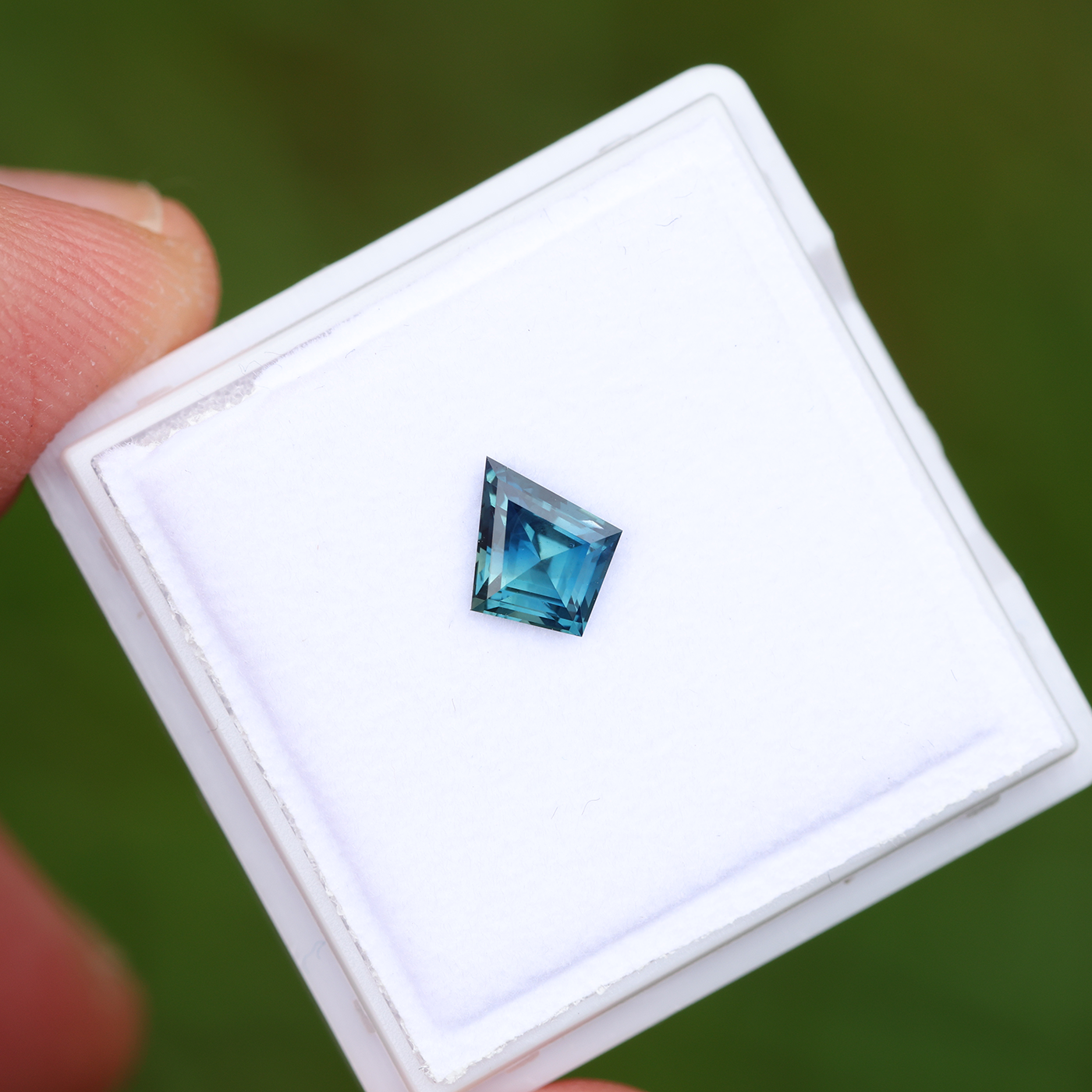 Sapphire 0.63 ct