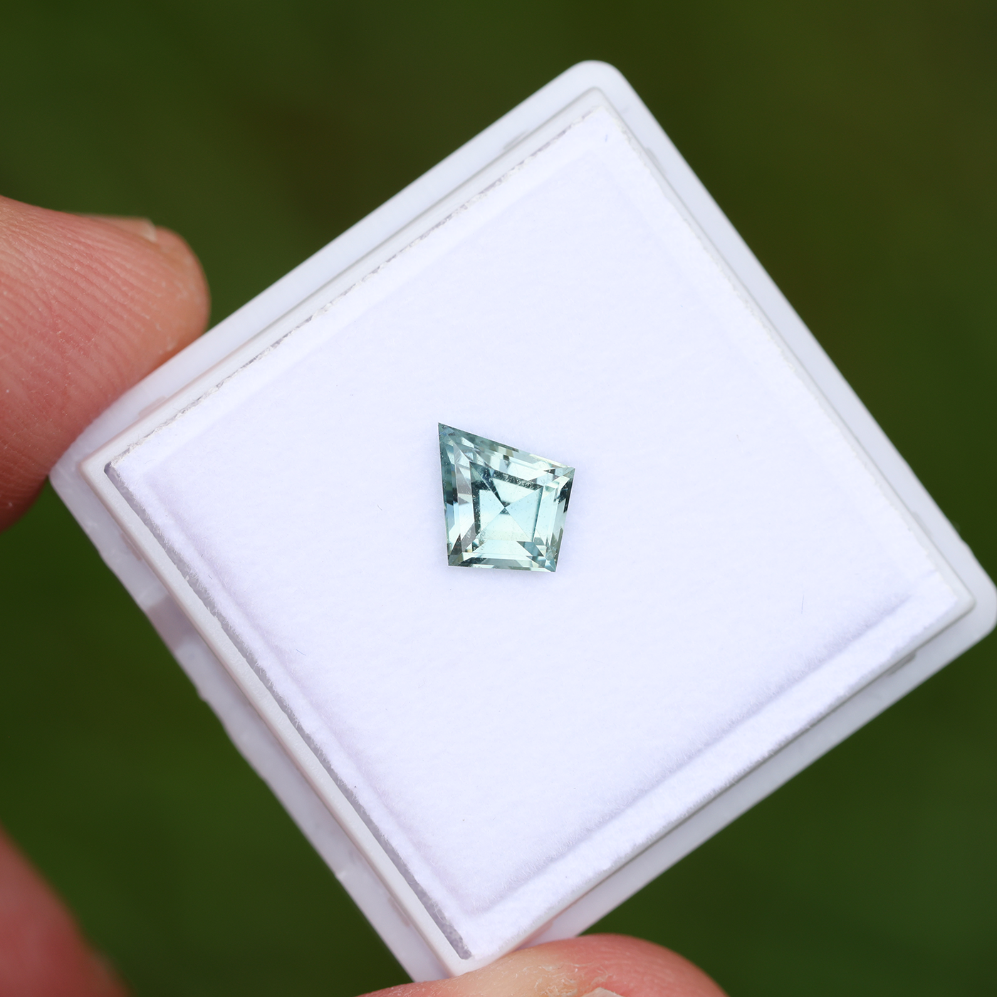 Sapphire 0.80 ct