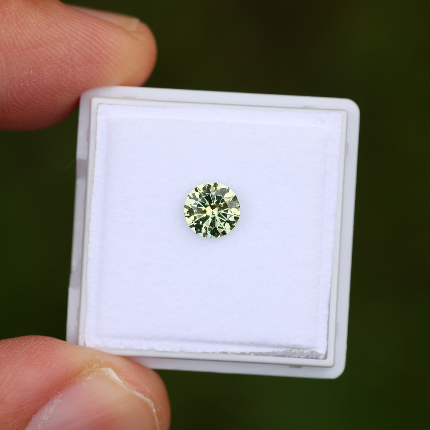 Sapphire 0.74 ct