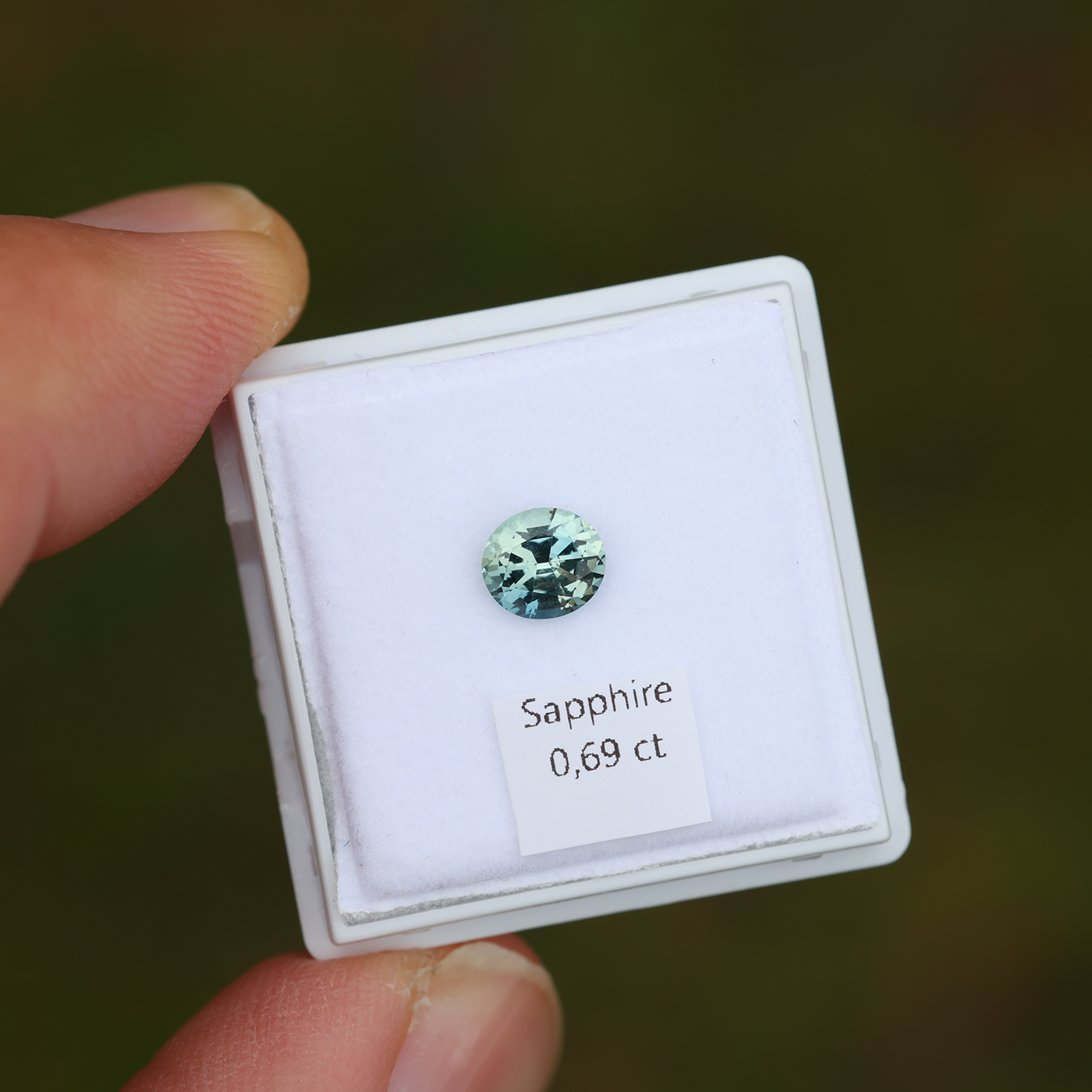 Sapphire 0.69 ct