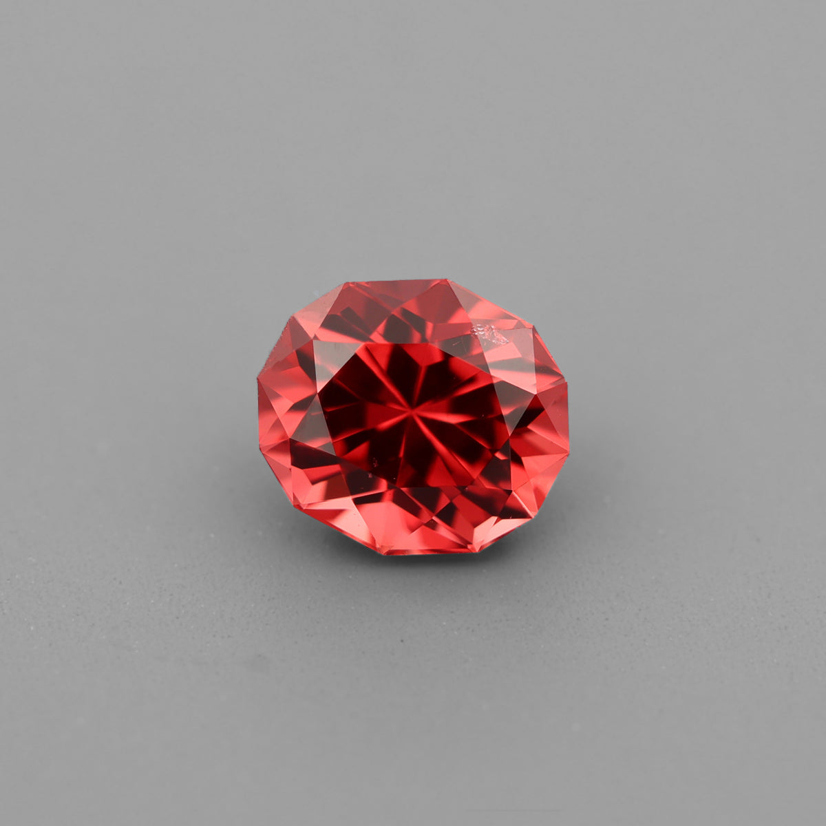 Spinel 0.82 ct