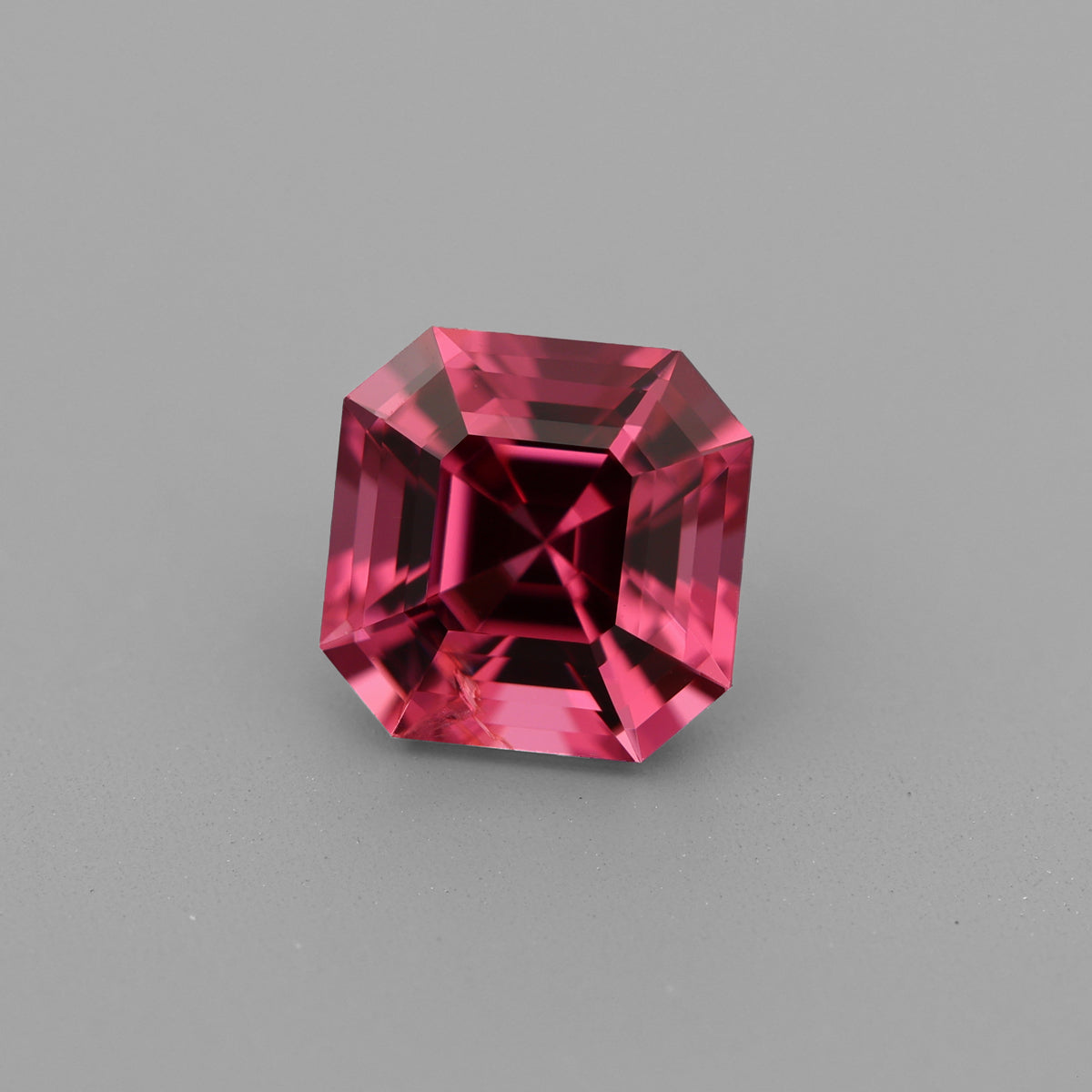 Spinel 1.22 ct