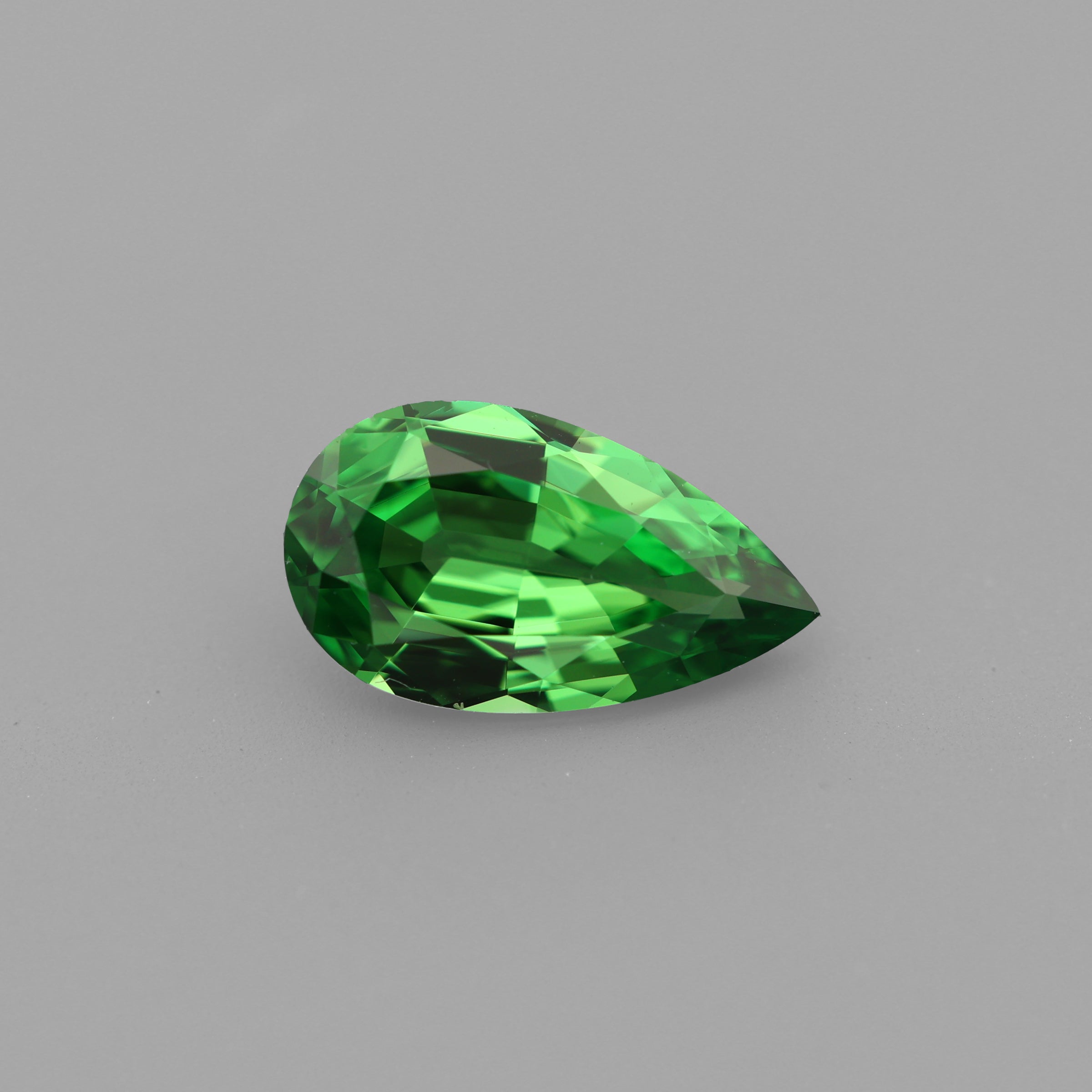 Tsavorite 0.96 ct