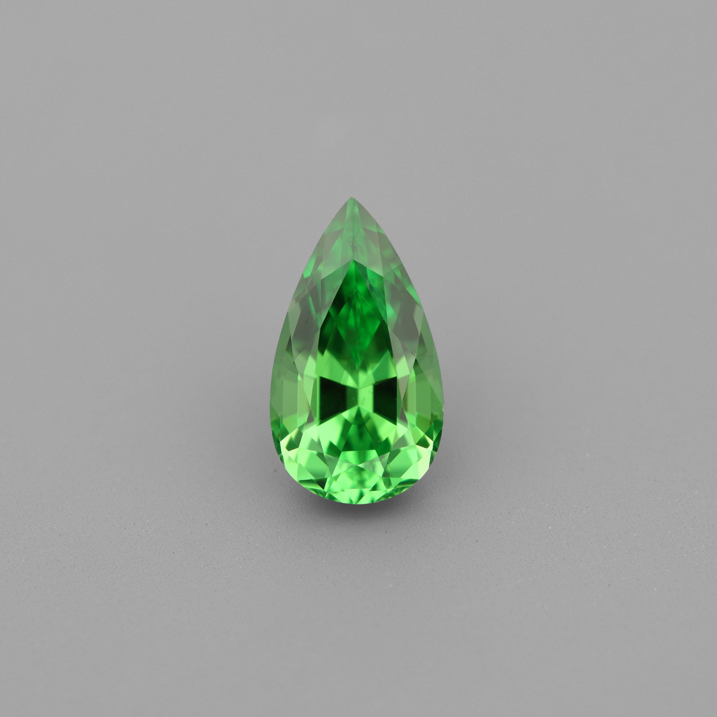 Tsavorit 1.18 ct