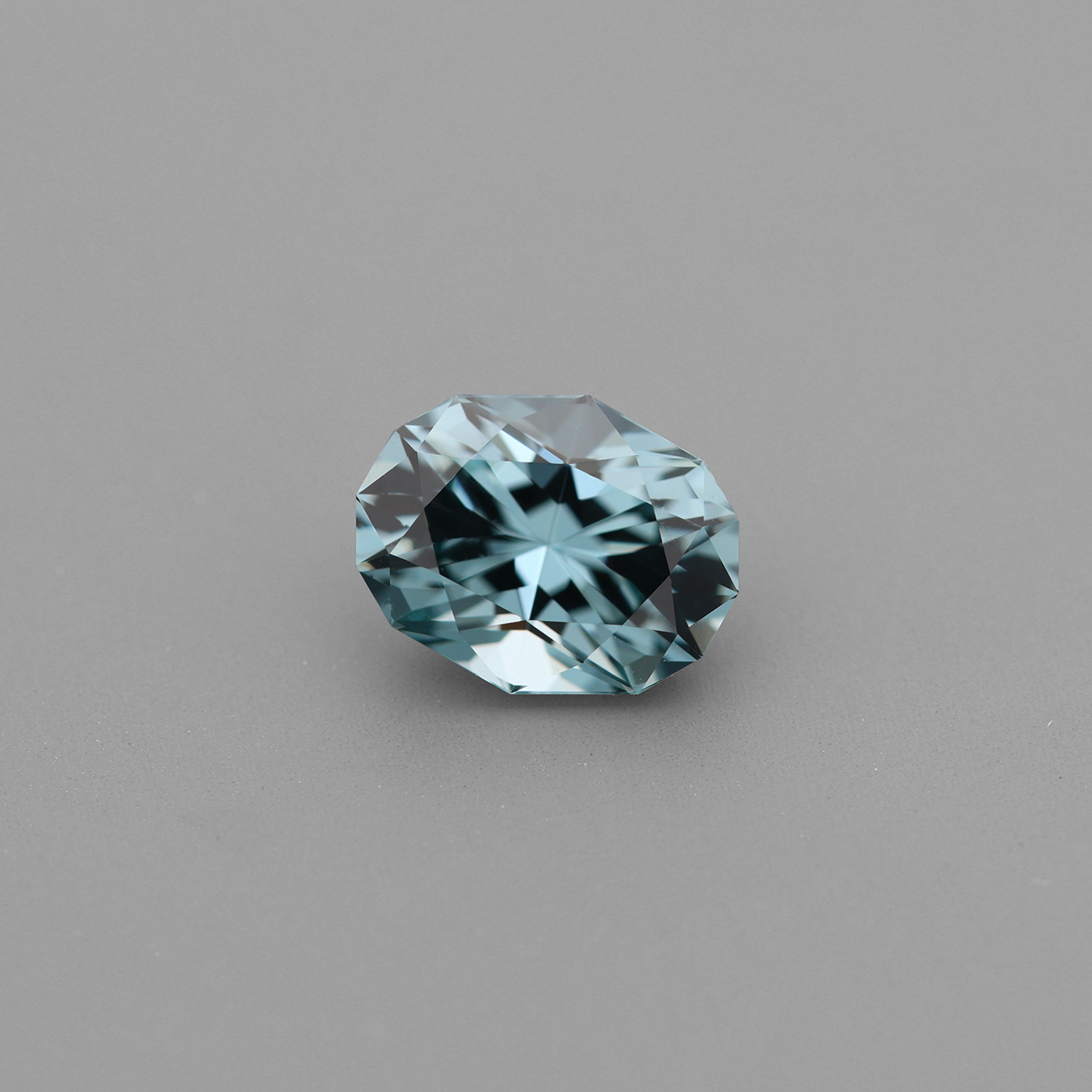 Spinel 1.21 ct