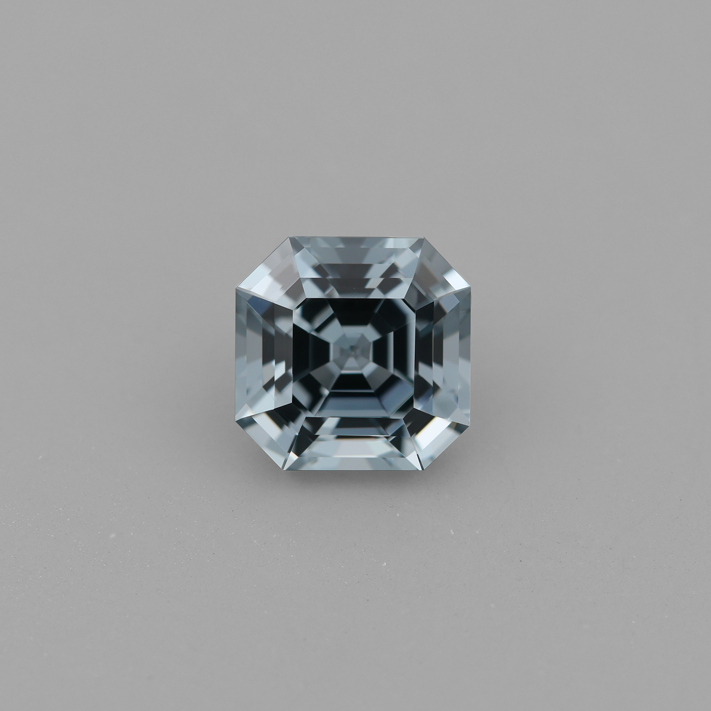 Spinel 1.44 ct