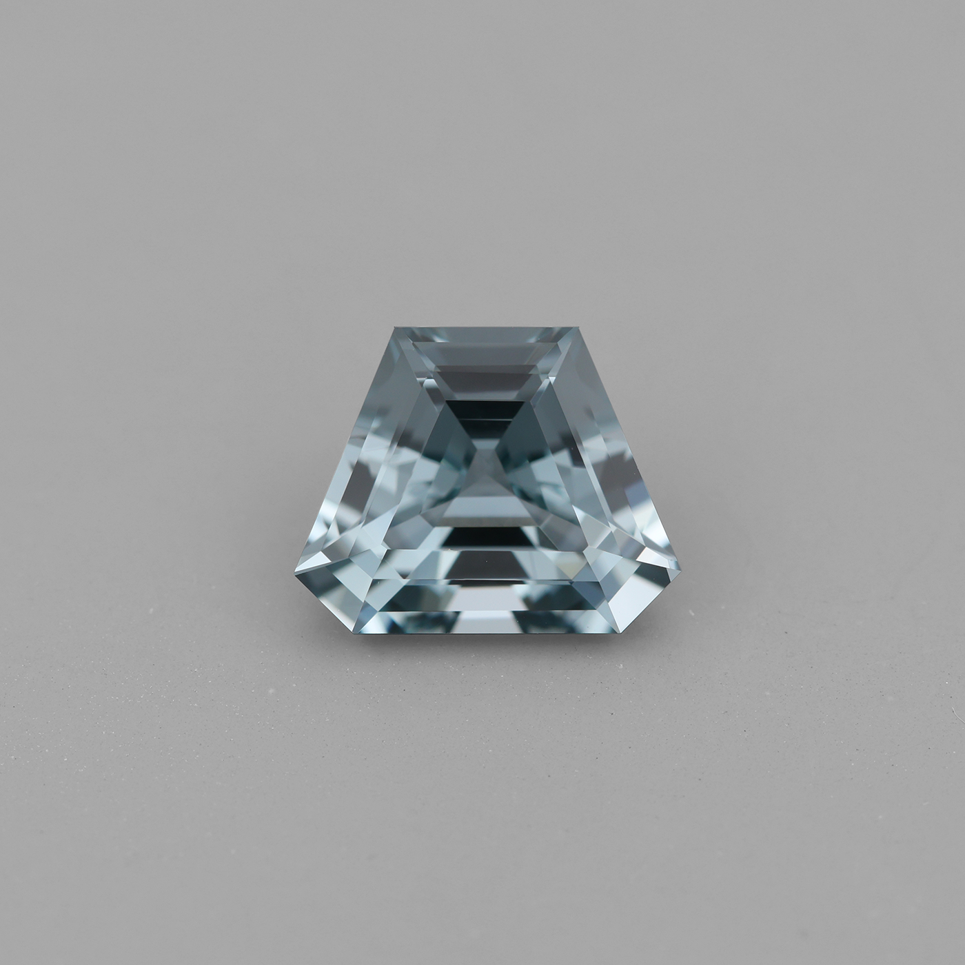 Spinel 1.42 ct