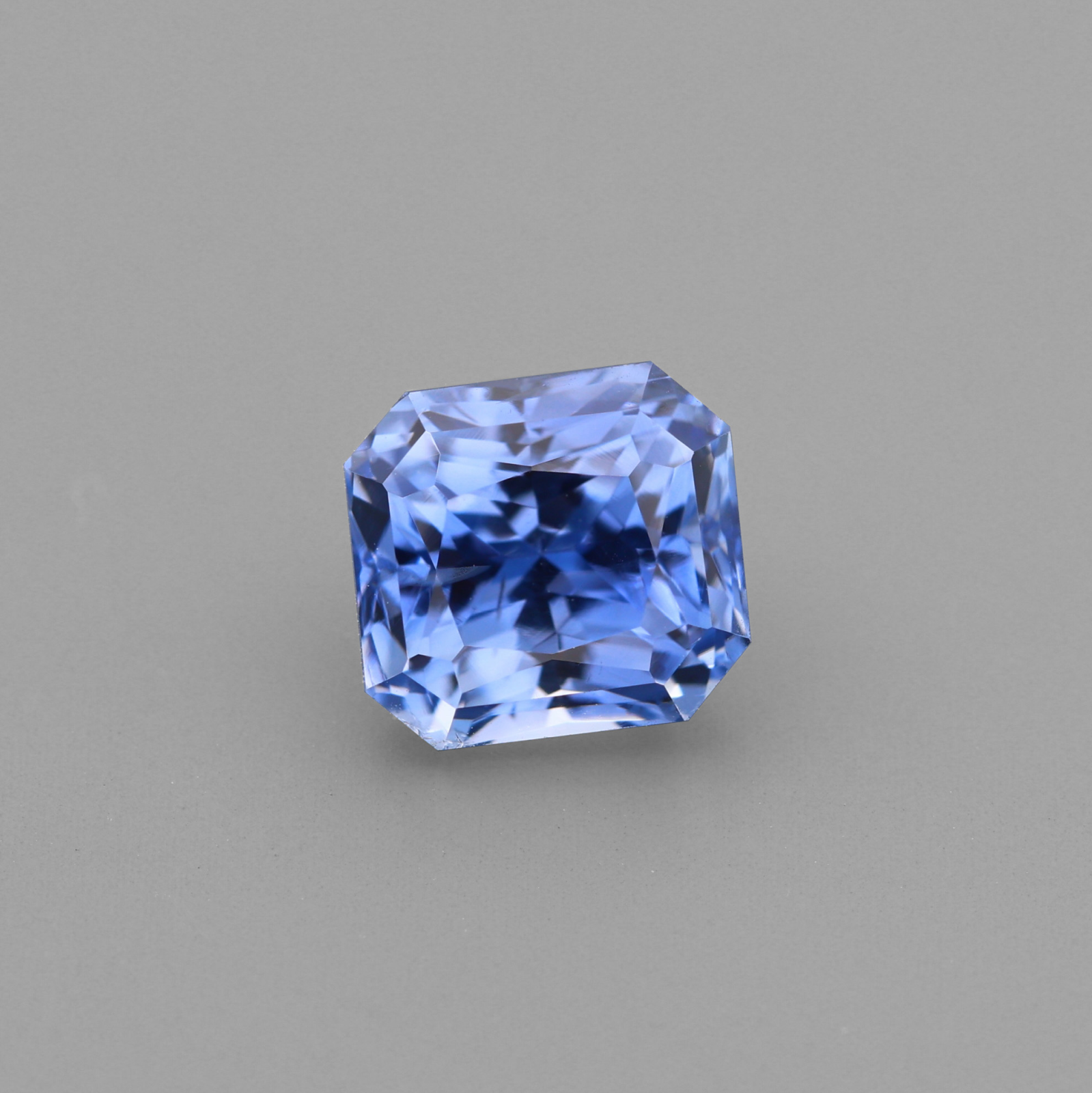 Sapphire 3.31 ct