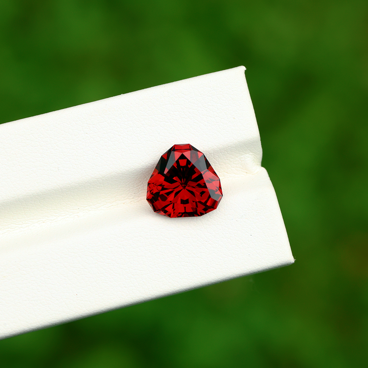 Malaya Garnet 6.06 ct