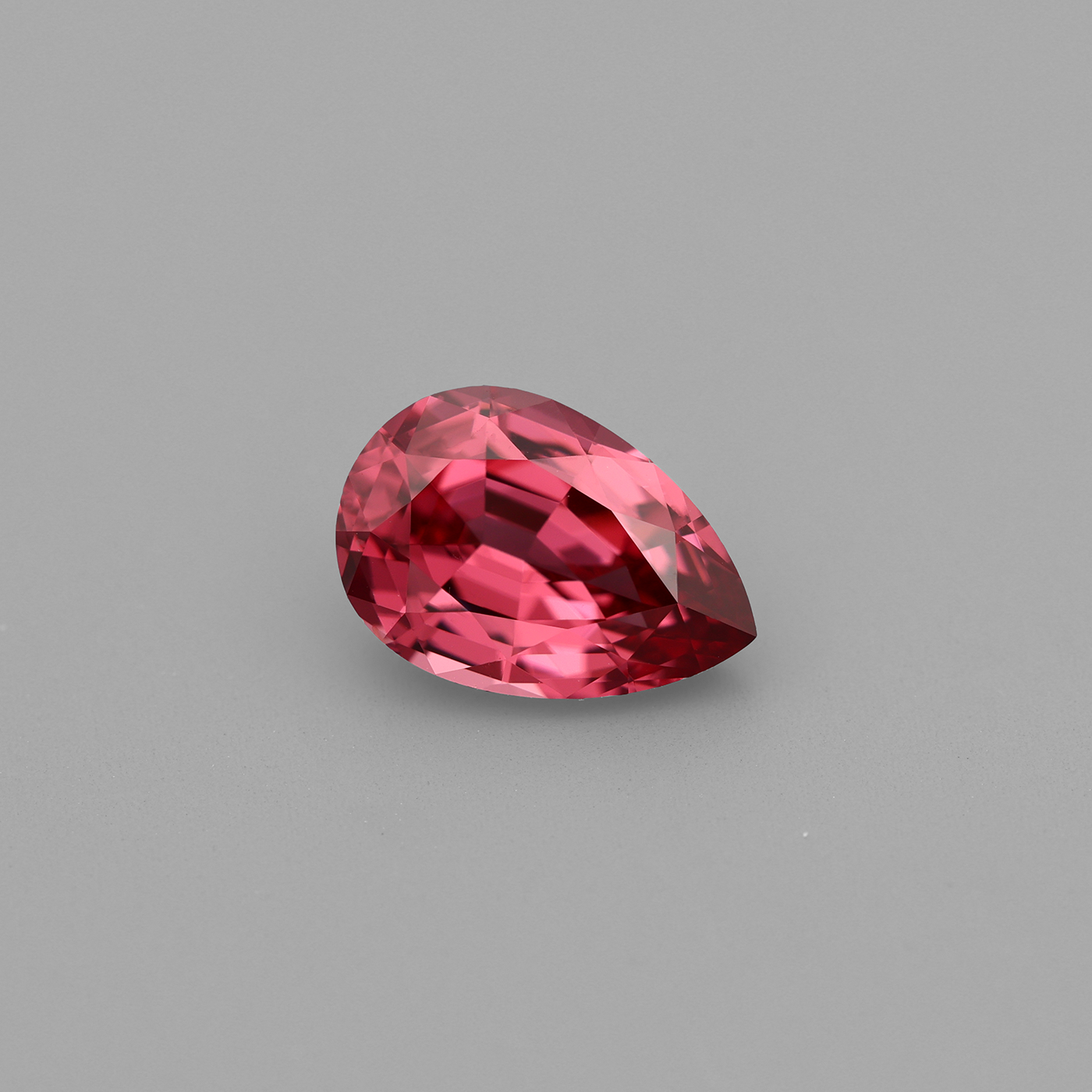 Spinel 1.36 ct